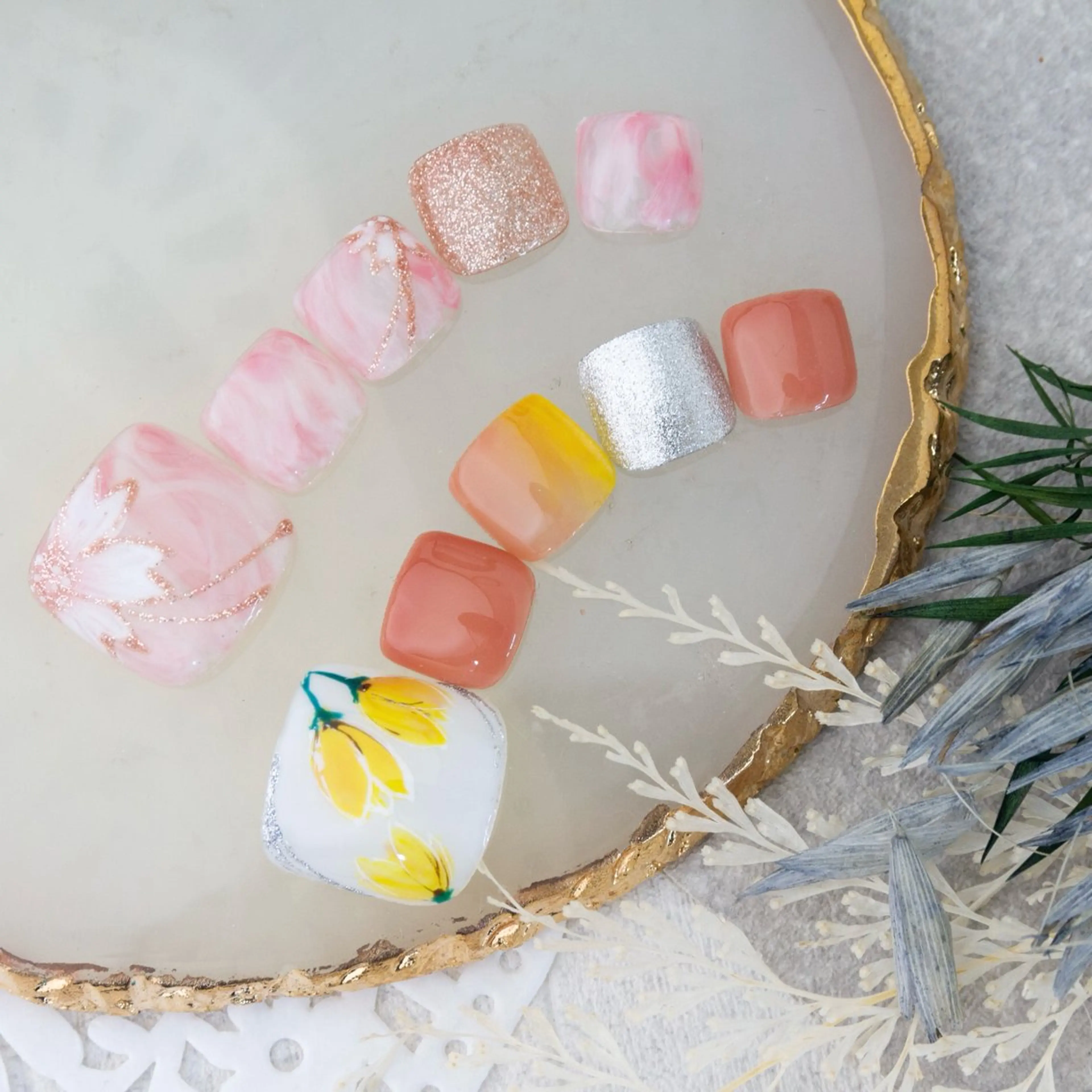 ネイル Crea la Luce天神西通り店所属・クレアラルーチェ 天神のネイルデザイン