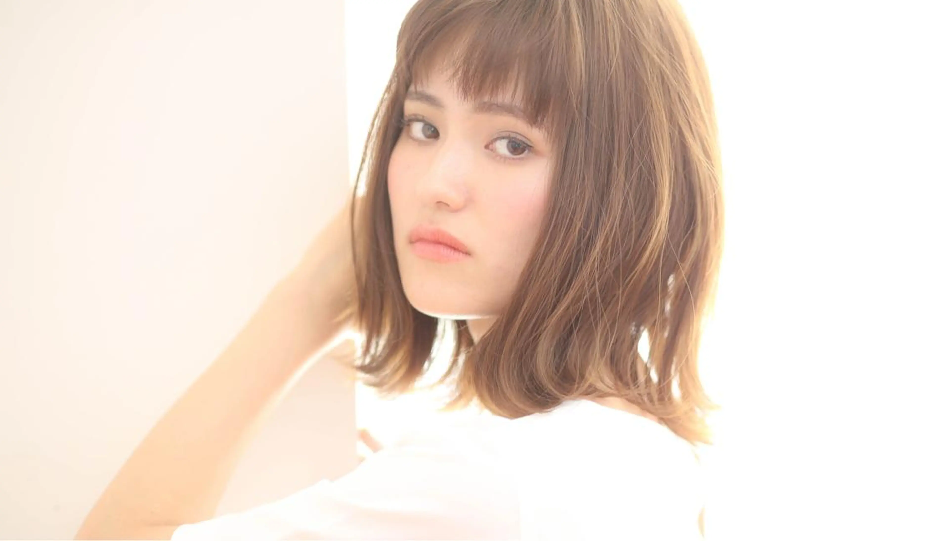 ミディアム カラー パーマ ヘアアレンジ ネイル マツエク・マツパ eyelush color world庄内駅前所属・シールエクステ／豊中 吉田孝司のヘアスタイル