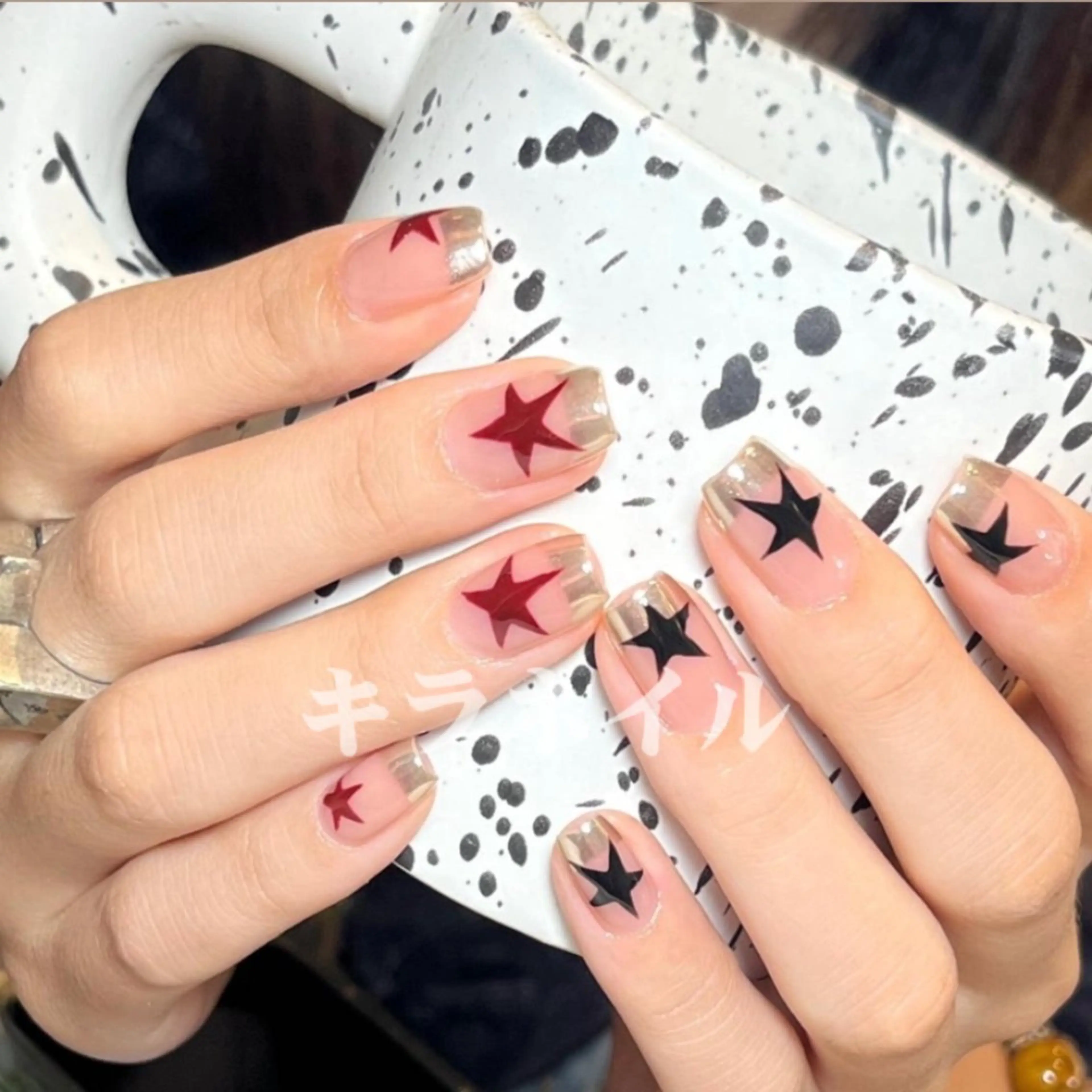 ネイル ハンドネイル 💗キラネイル💗 モチ最高のネイルデザイン