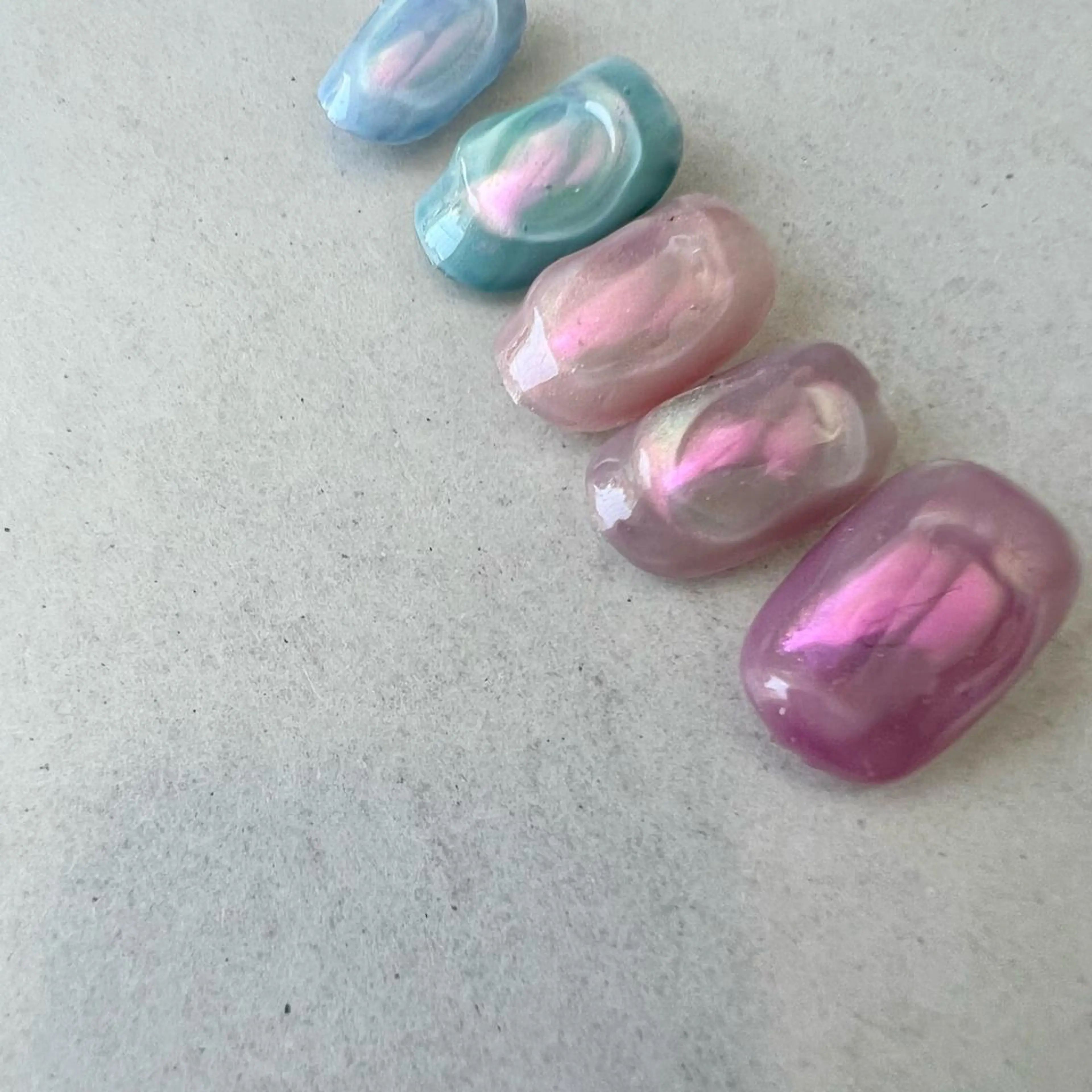 ネイル REHTOF ｜朝7時Open☀️のネイルデザイン