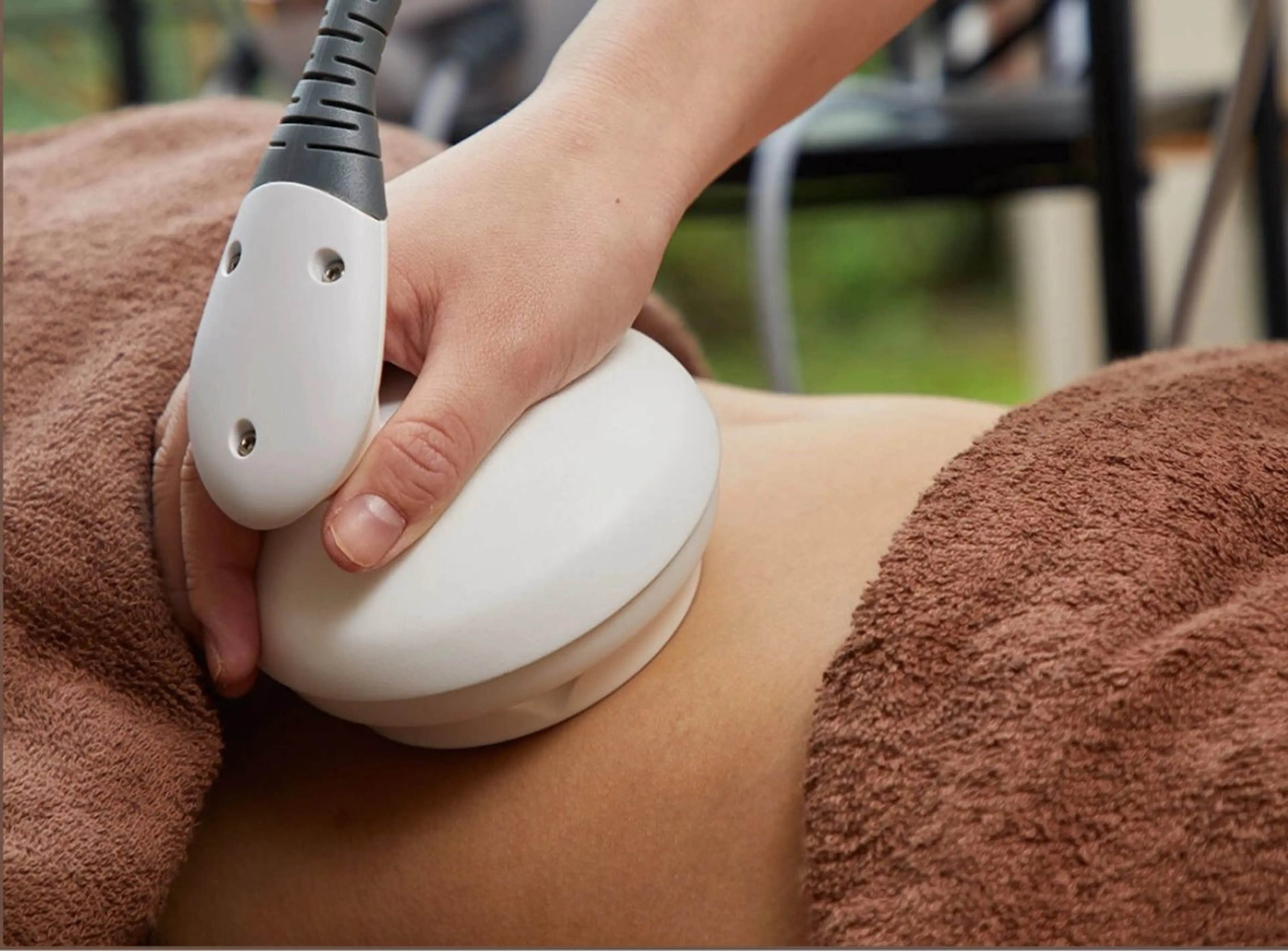 周年価格〔キャビテーション・ラジオ波・EMS〕   ×  インド痩身　110分　初回の写真