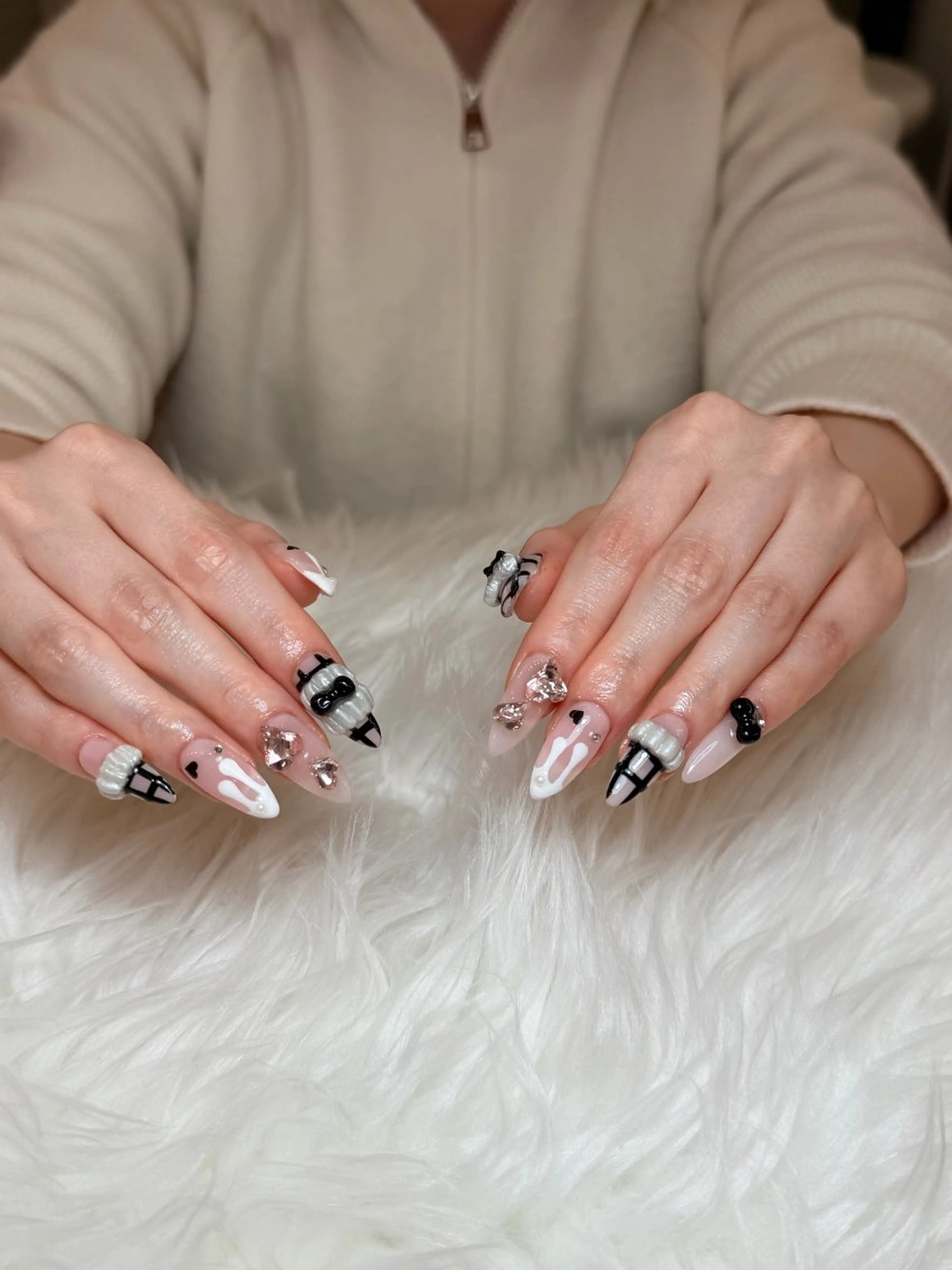 ネイル アートネイル 長さ出し グラデーション マグネットネイル ニュアンスネイル Risu Nails Salon 代々木所属・リス ネイルのネイルデザイン