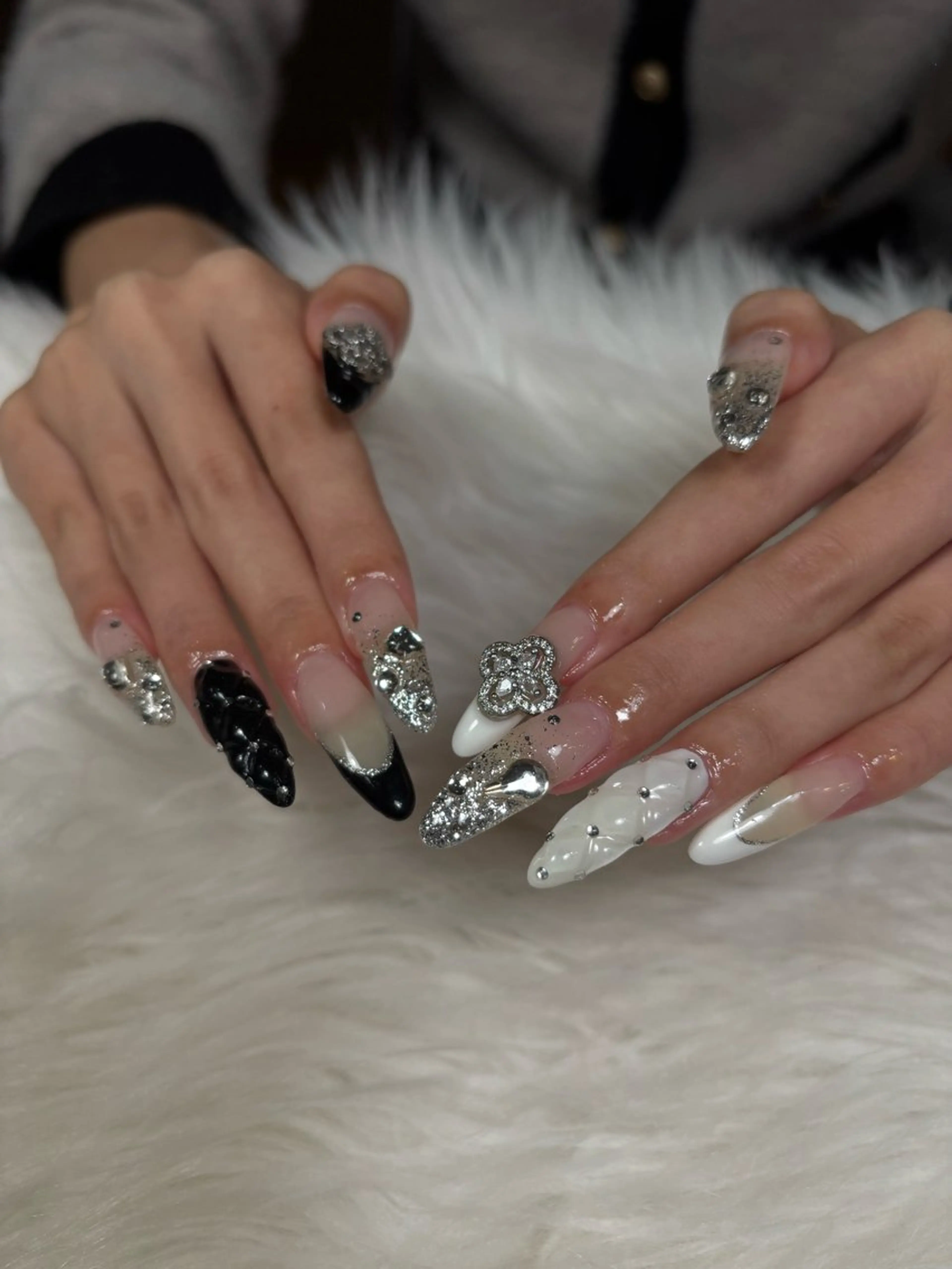 ネイル ハンドネイル 🦋Hina🦋 1月予約受付中✨のネイルデザイン