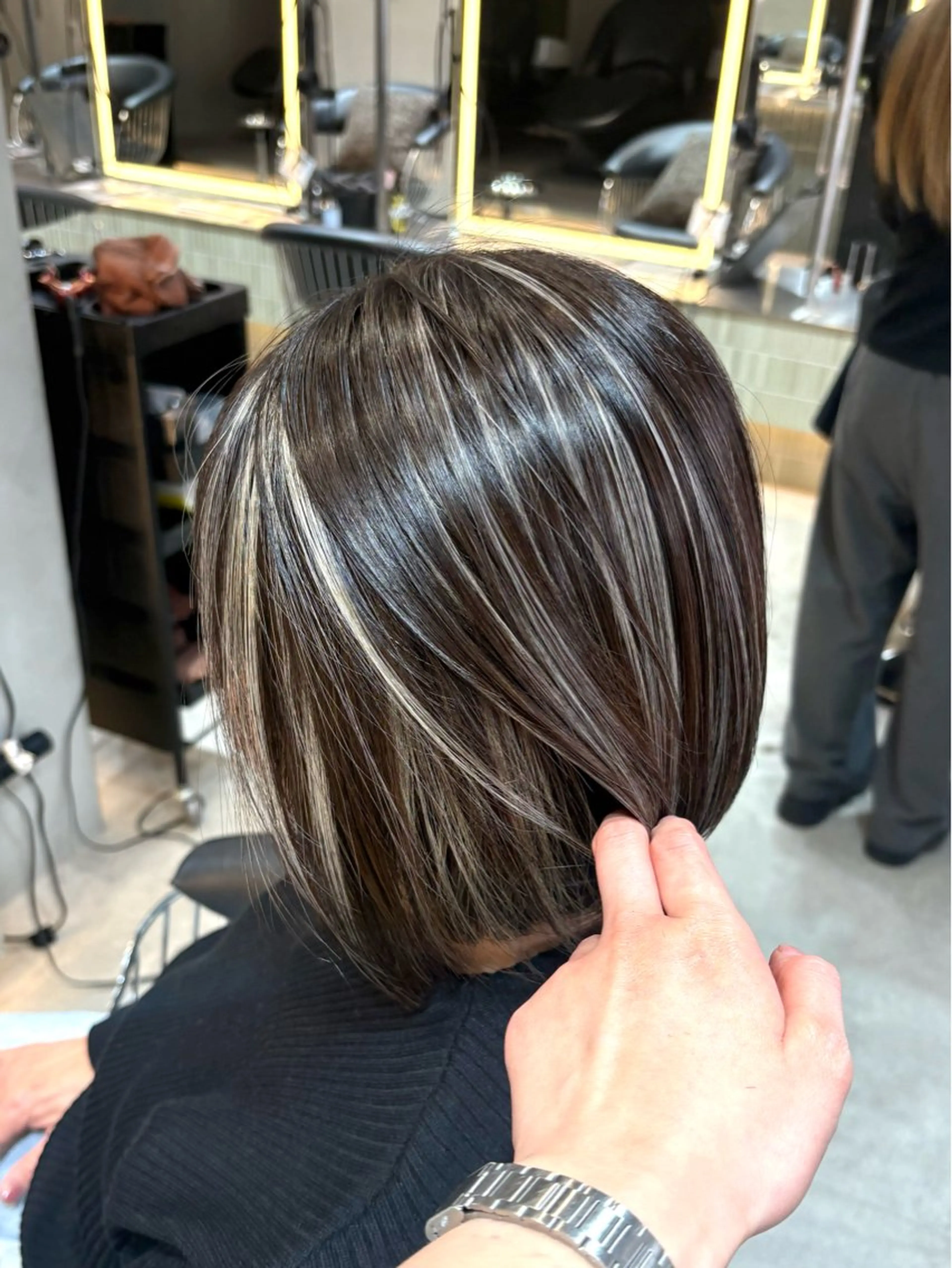 ショート カット ヘアカラー トリートメント 🩵縮毛矯正/ブリー チ/髪質改善/いつかのヘアスタイル