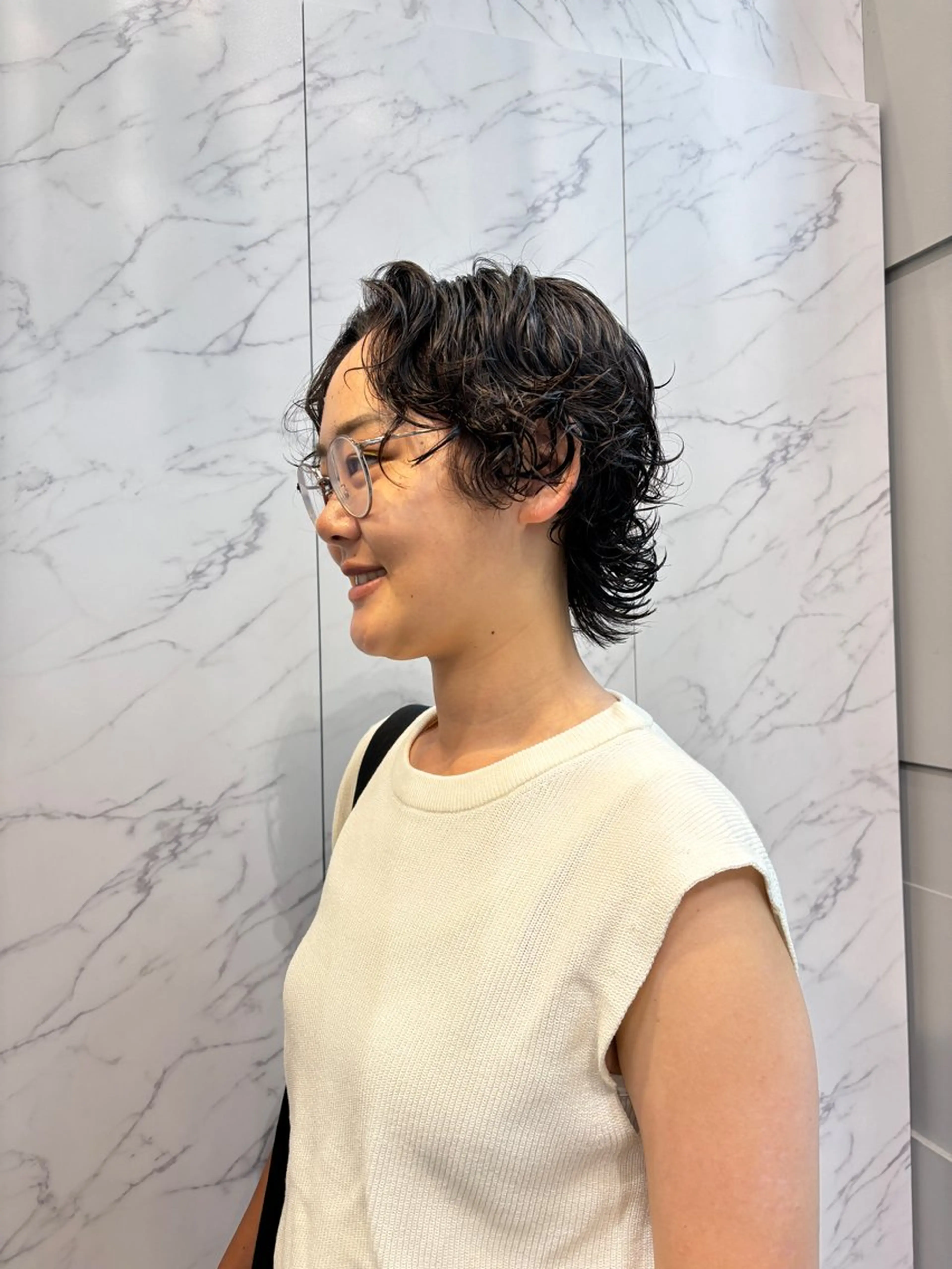 ショート ウルフカット カット パーマ miu /透明感カラーのヘアスタイル