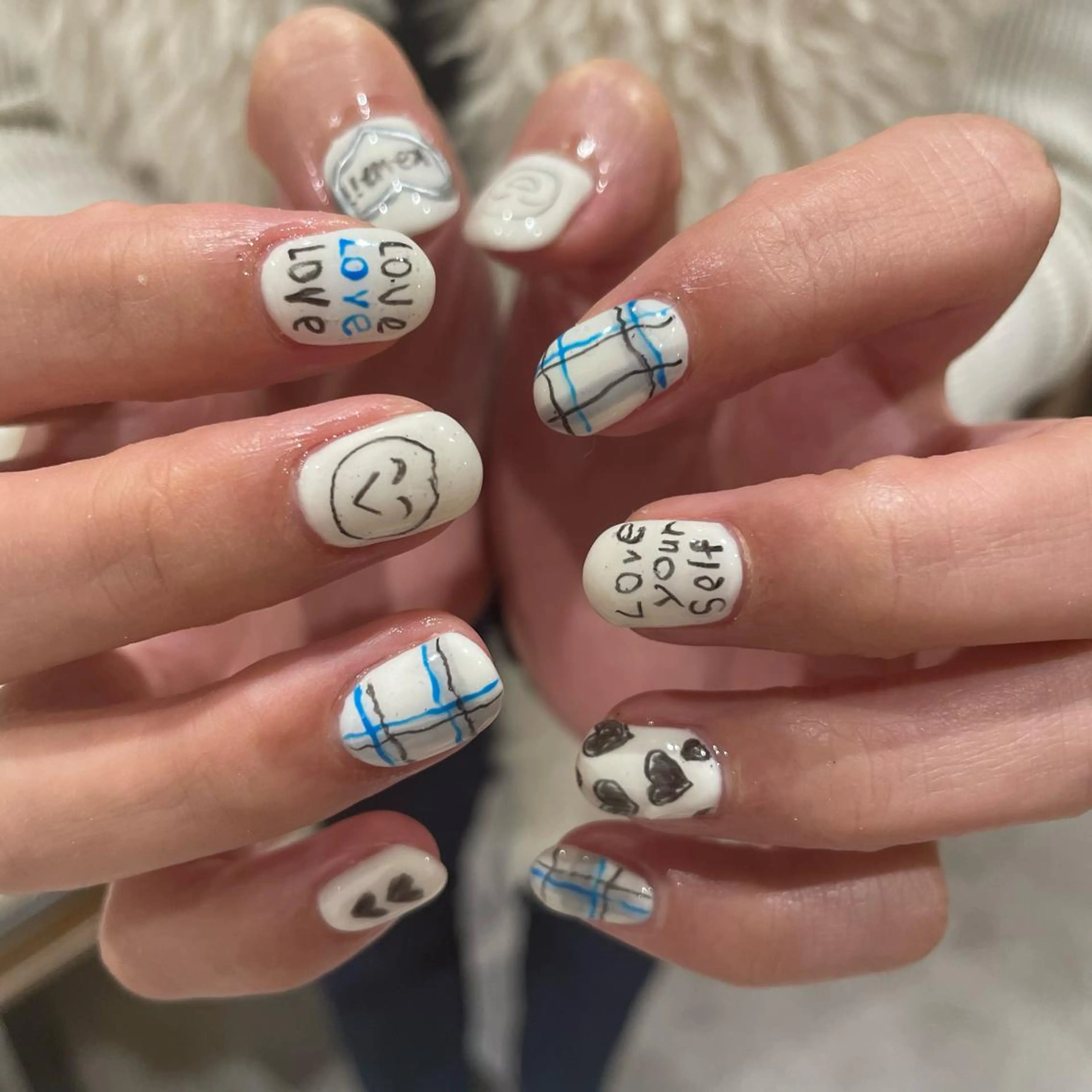 ネイル ハイトーン🦄ネイル 💞のぶちのネイルデザイン