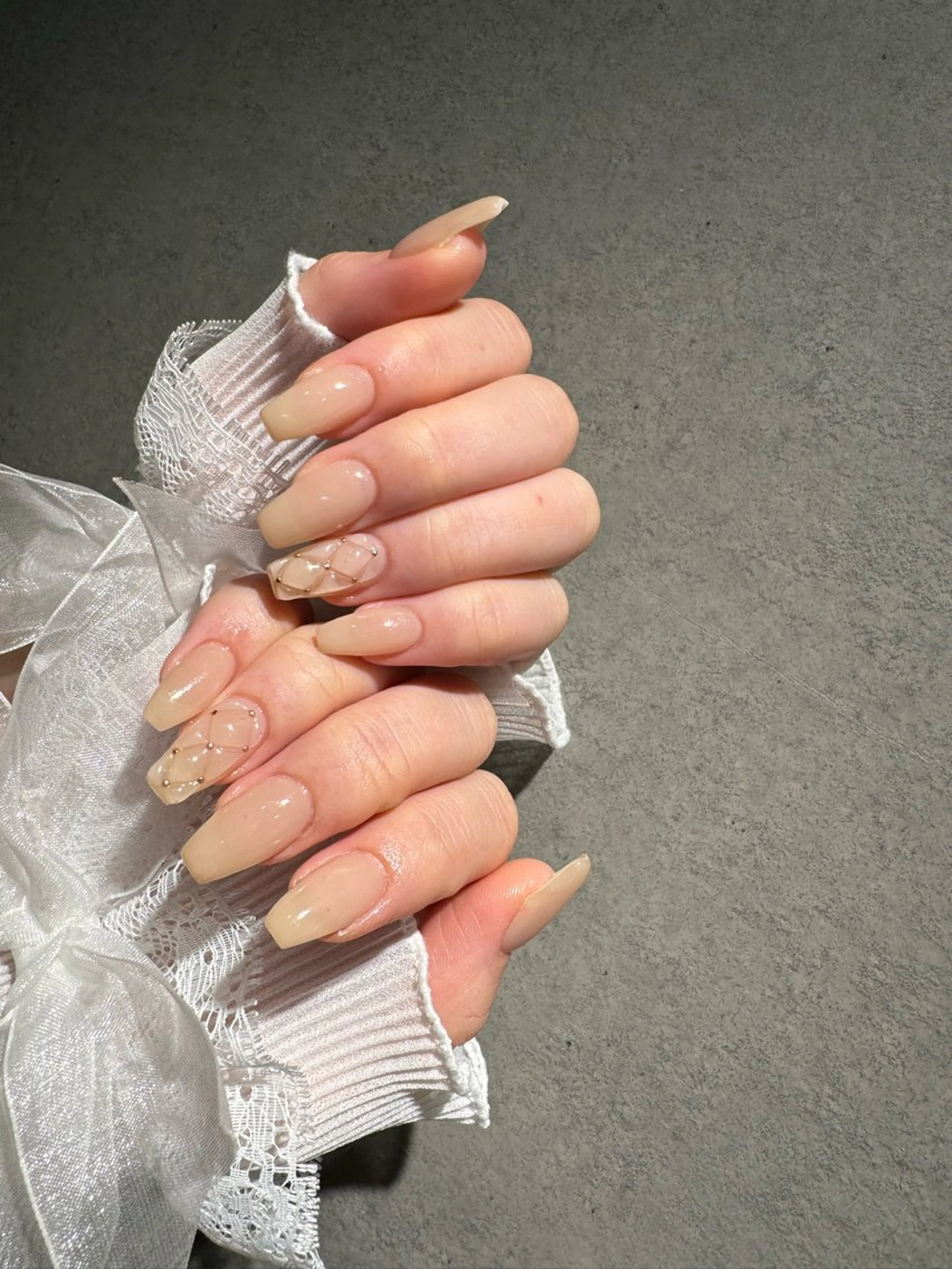 ネイル I-nailロング /ワンホン/キラキラのネイルデザイン