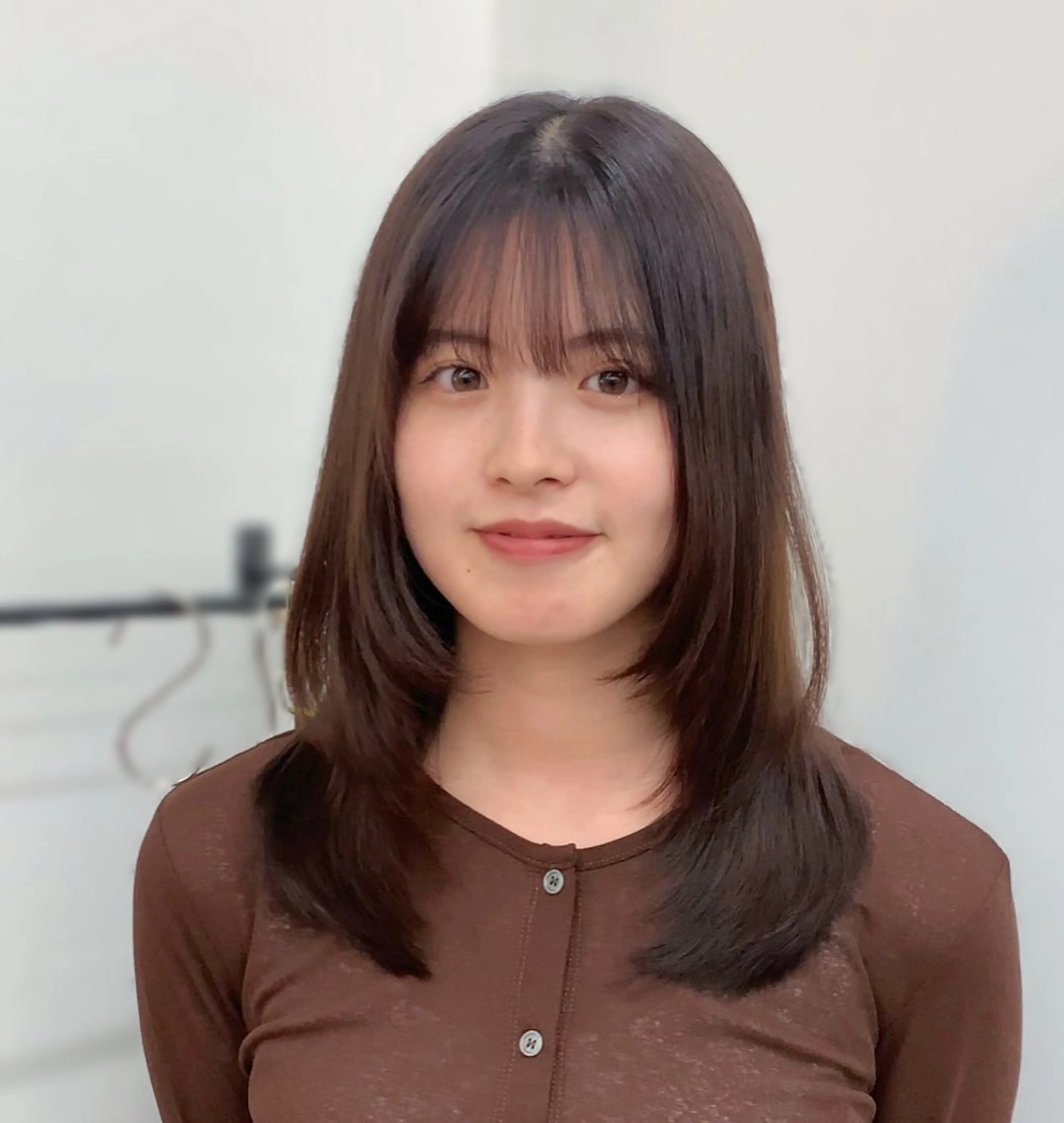 セミロング レイヤーカット MEGULI所属・新田 琴美/ 透明感/レイヤーのヘアスタイル