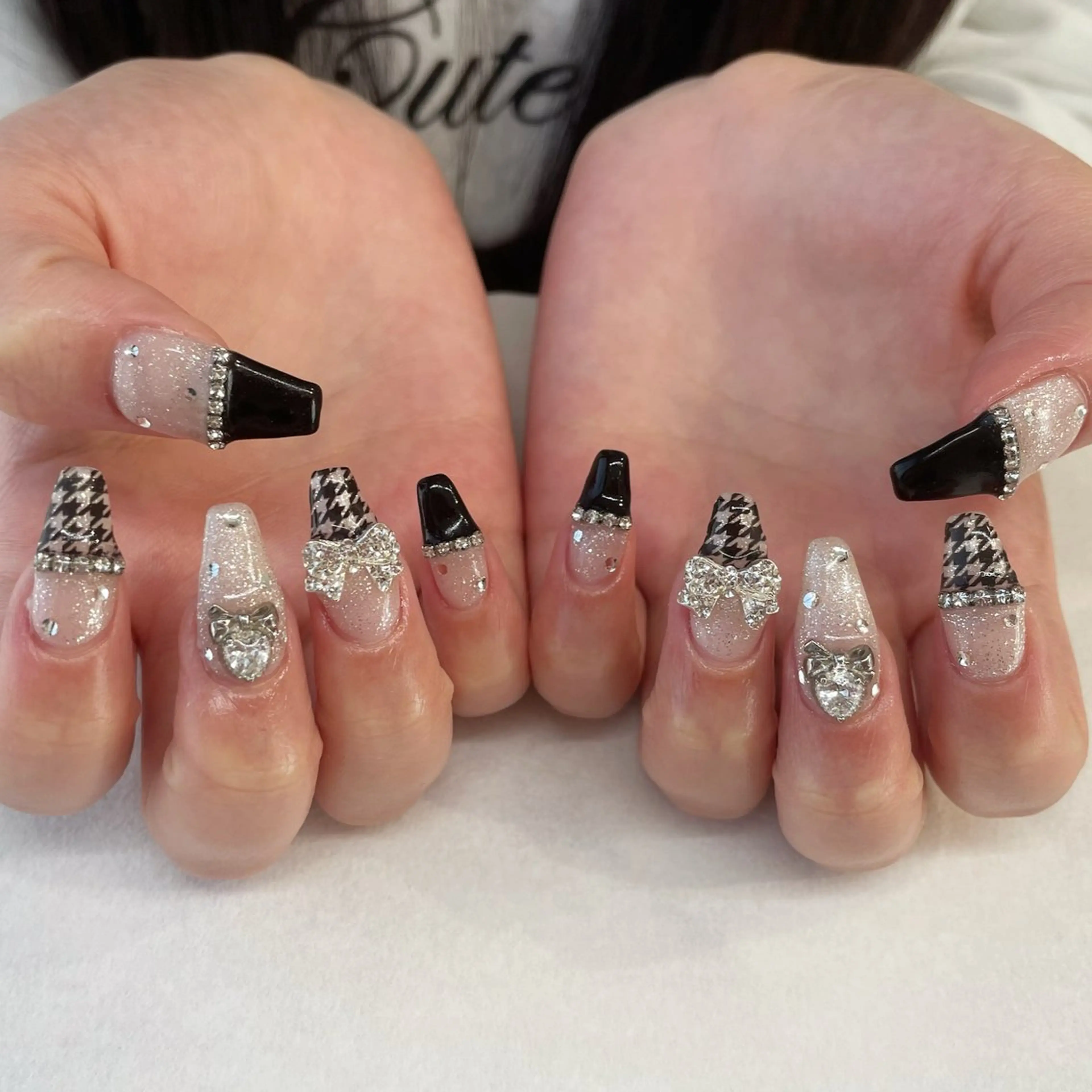 ネイル ハンドネイル 💎🐰 saki. m 🐰💎のネイルデザイン