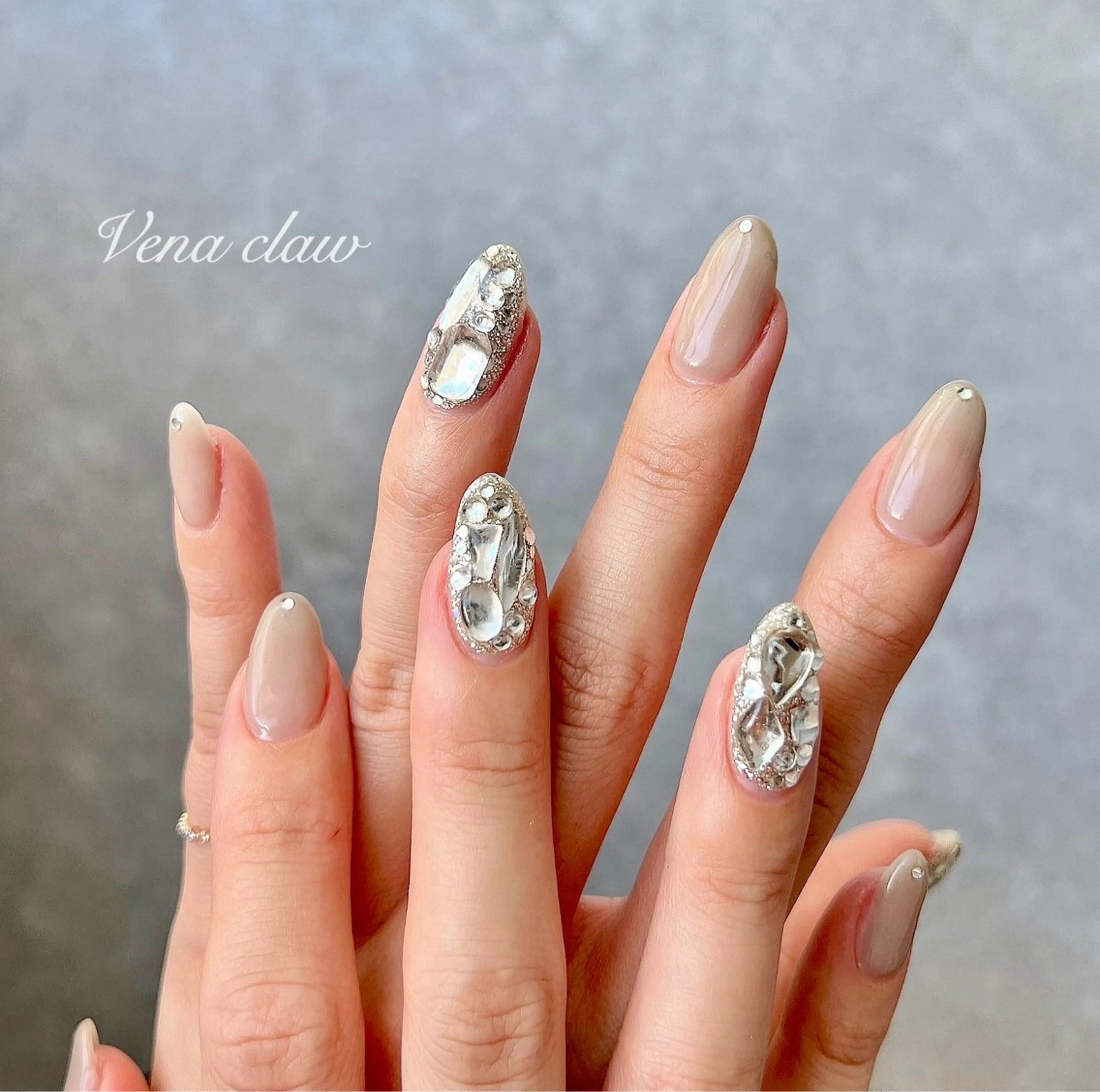 ネイル キラキラネイル Vena claw〜ヴィーナクロウ〜所属・Vena clawのネイルデザイン