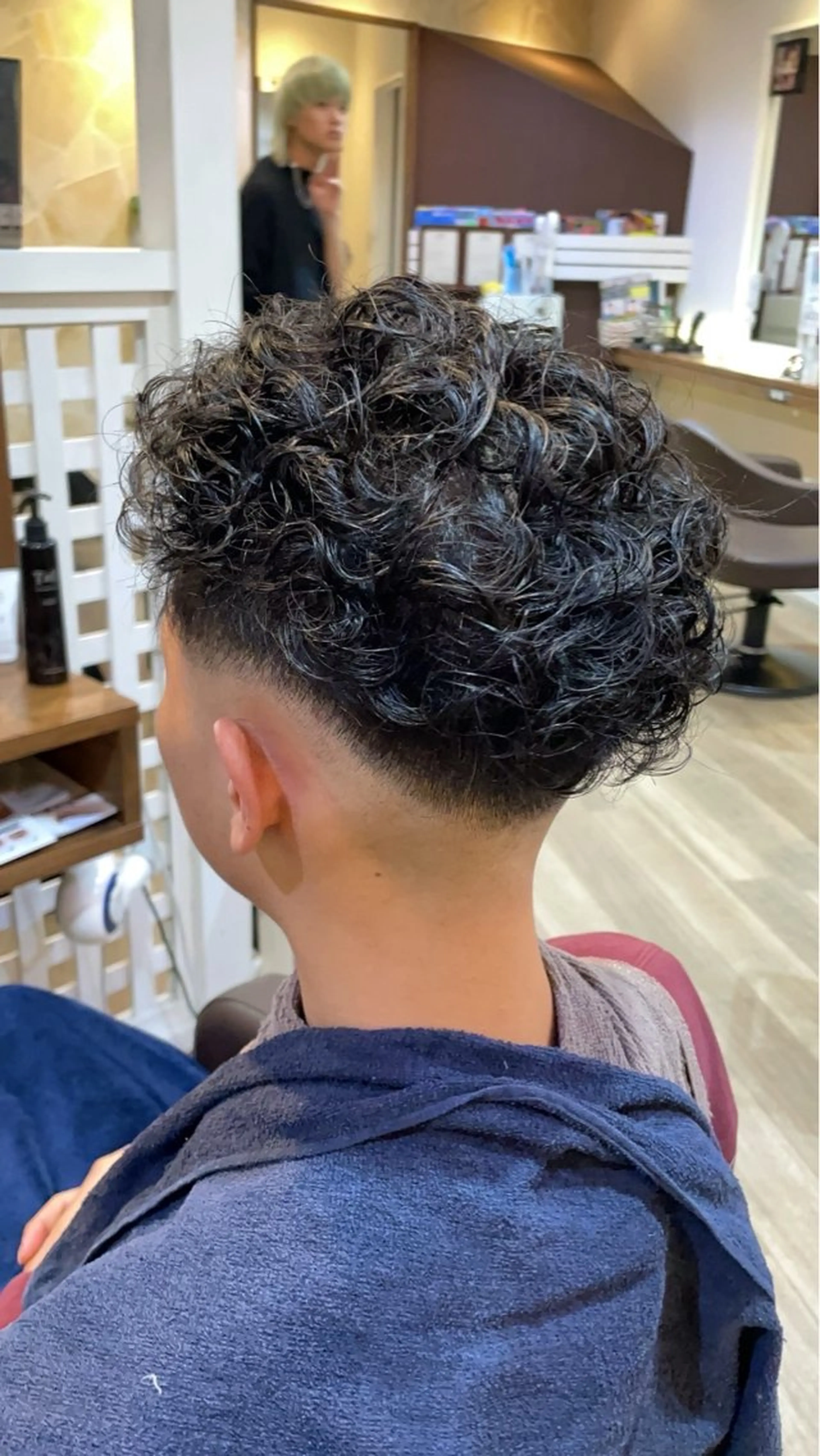 メンズ オールバック フェードカット メンズパーマ スキンフェード 刈り上げ けいせい/横浜/ カラー、パーマ、縮毛のヘアスタイル