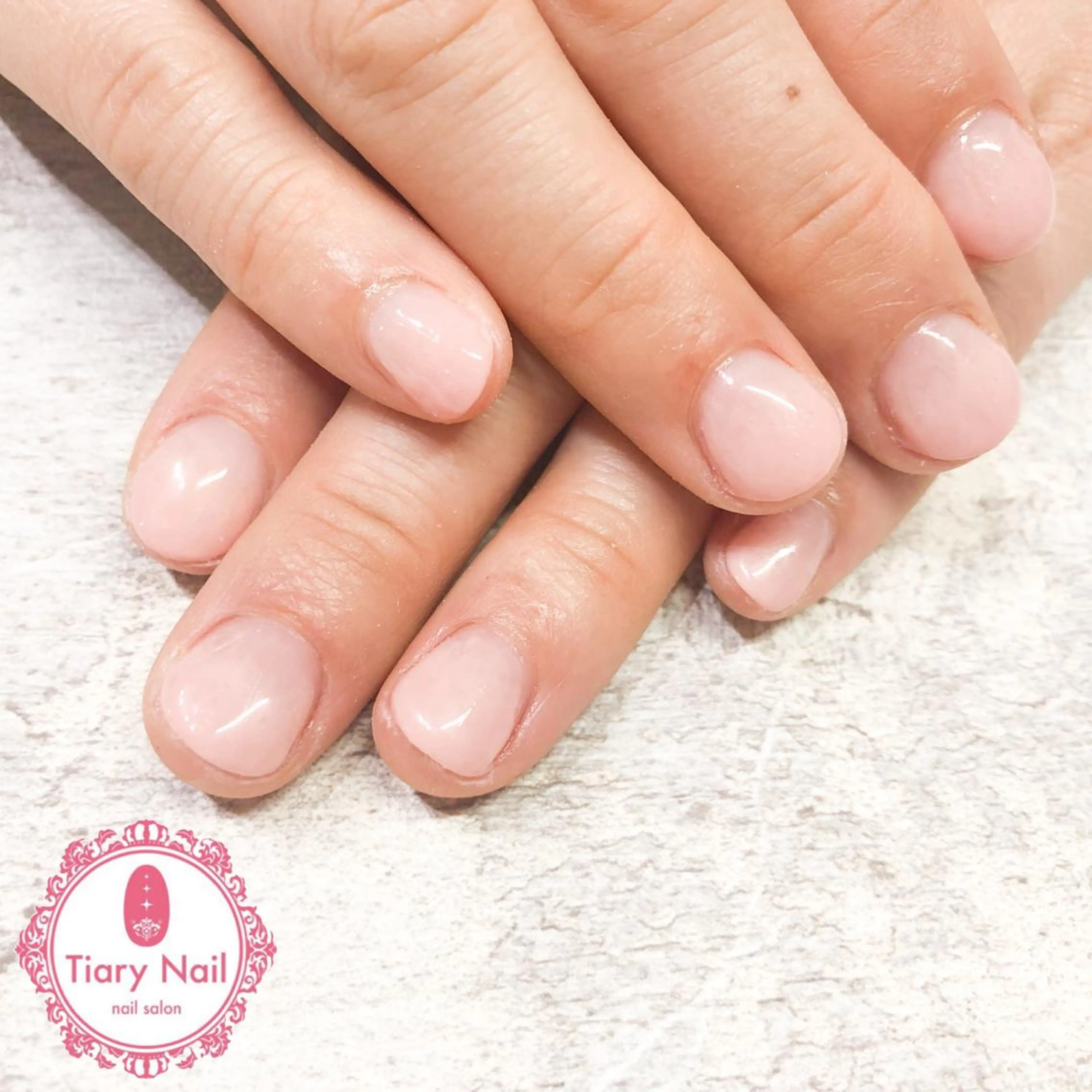 ネイル tiarynail K Kのネイルデザイン