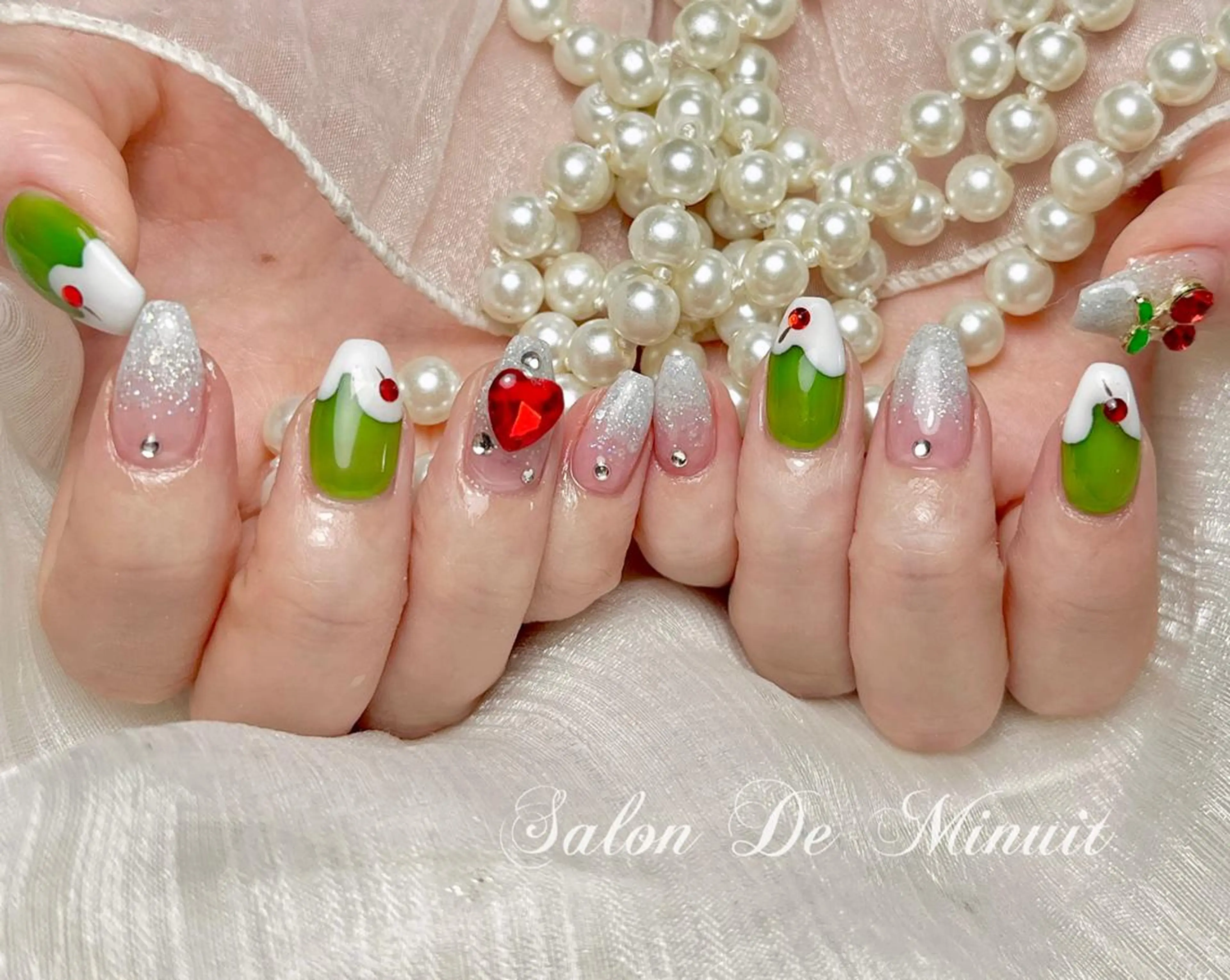 ネイル ハンドネイル ハンドケア Momo 🤍のネイルデザイン