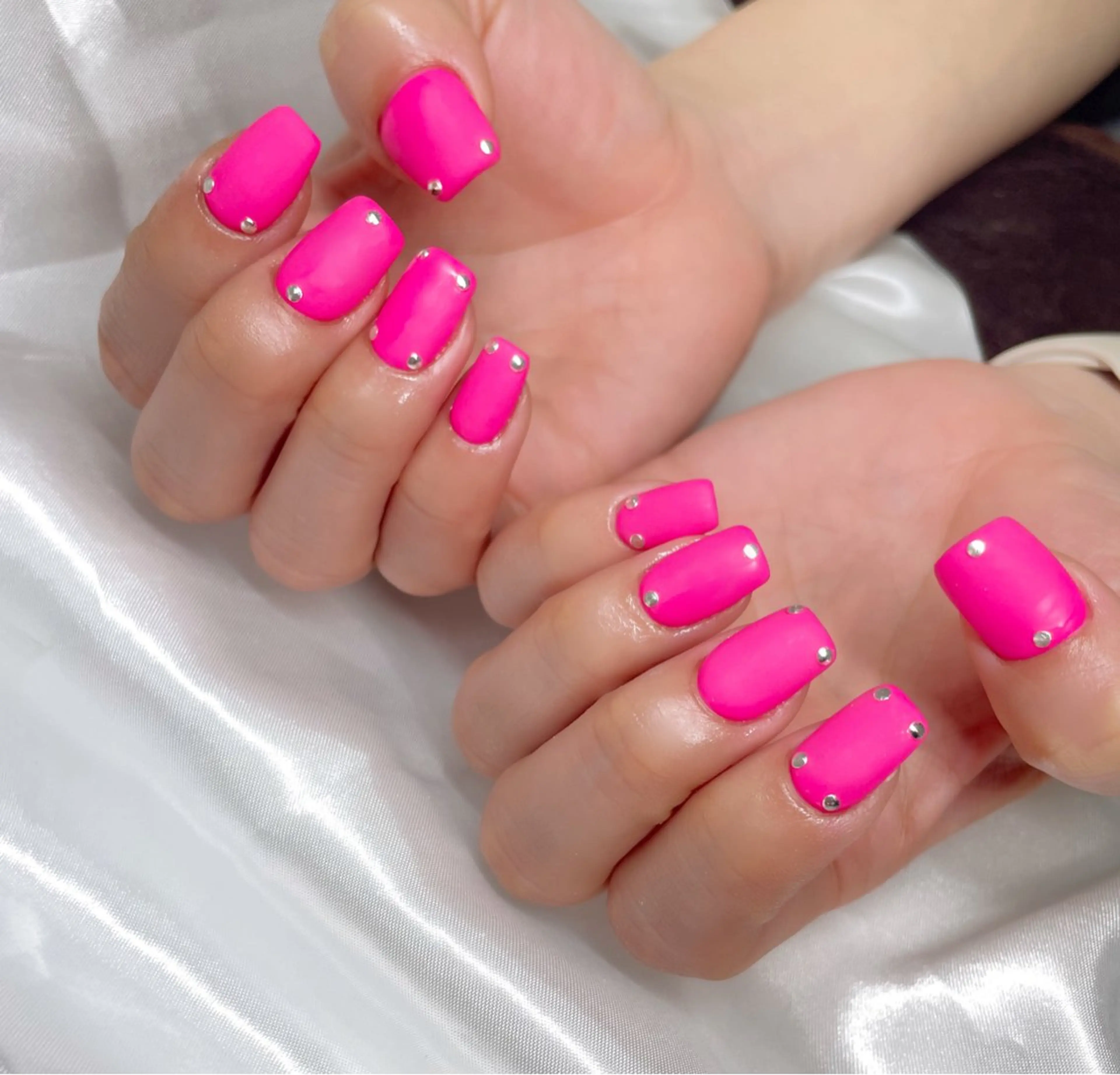 ネイル マットネイル ピンク 東大阪マツエクネイル reiのマツエク・マツパデザイン