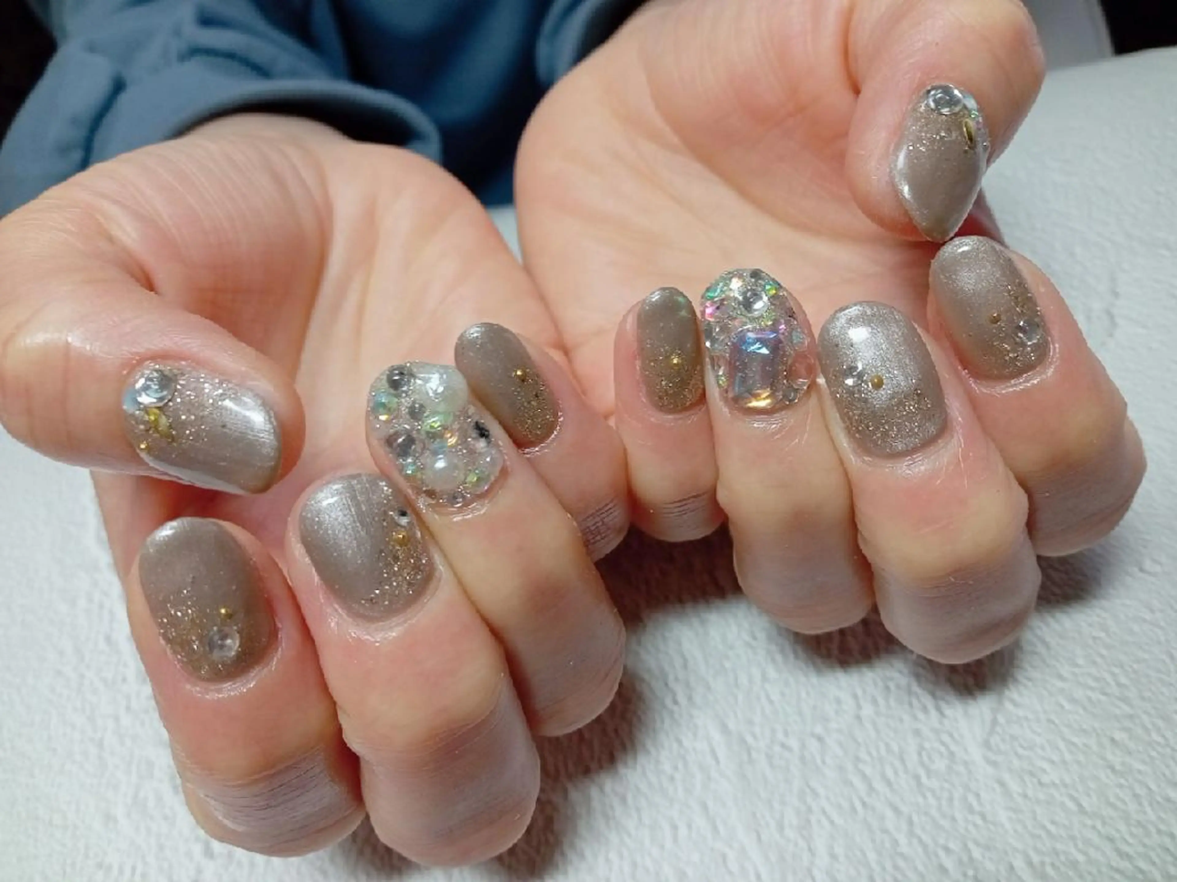 ショート ネイル ゴージャス キラキラネイル ラメ(グリッター) ハンドネイル flure de neige yukiのネイルデザイン