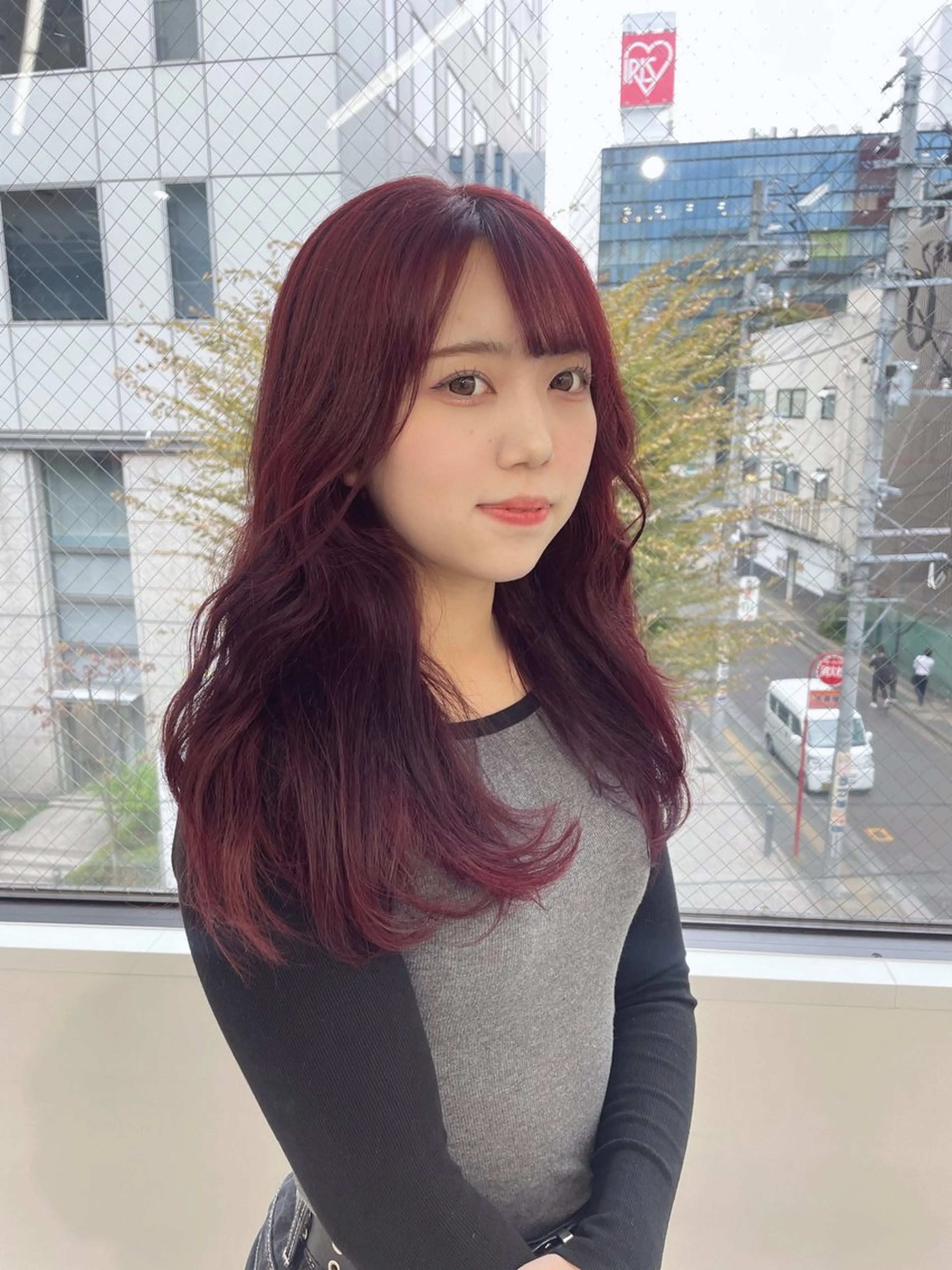 ロング カラー エフェクトブリーチ／ レイヤーカット／翔のヘアスタイル