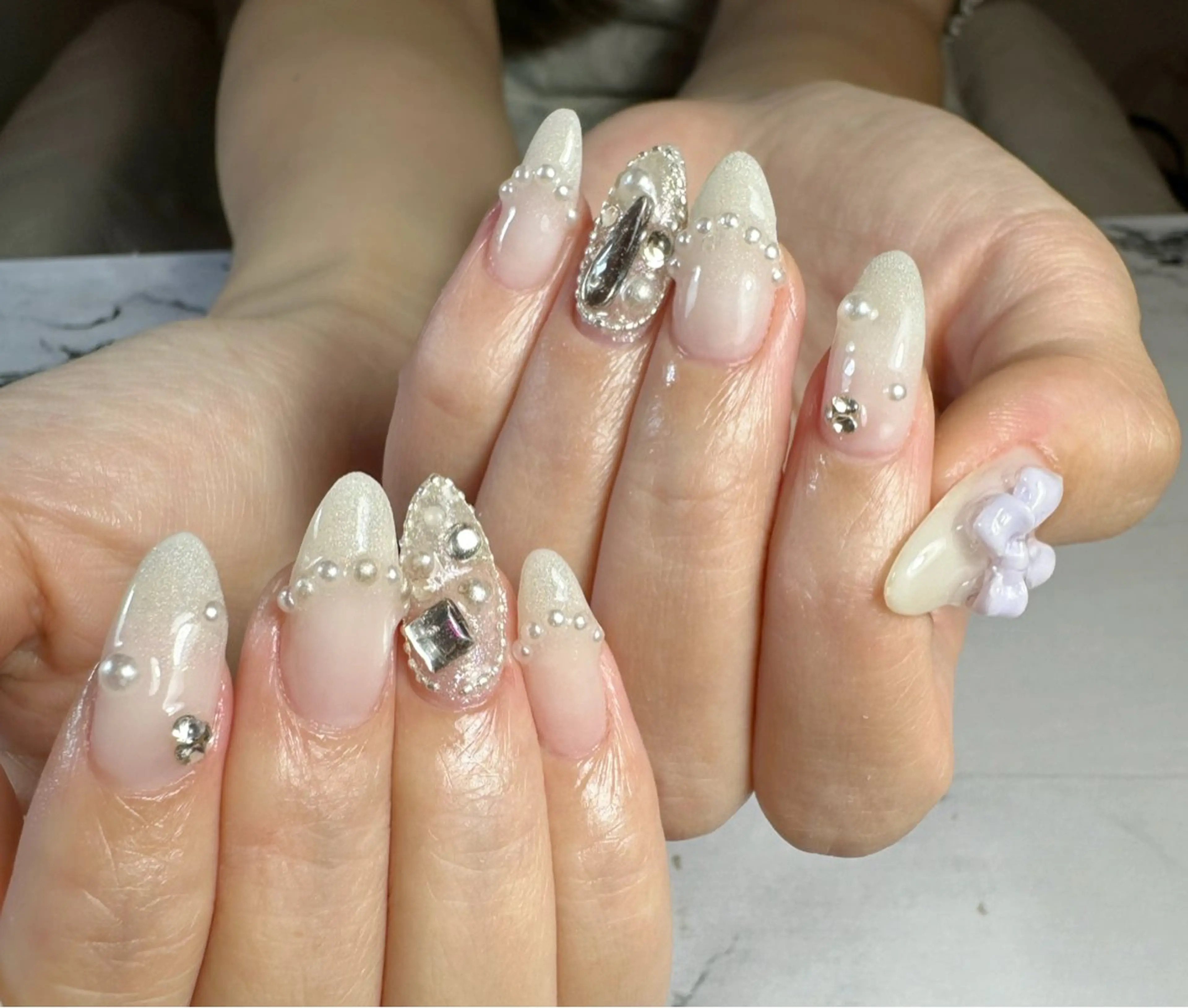 ネイル 新山 聖のネイルデザイン