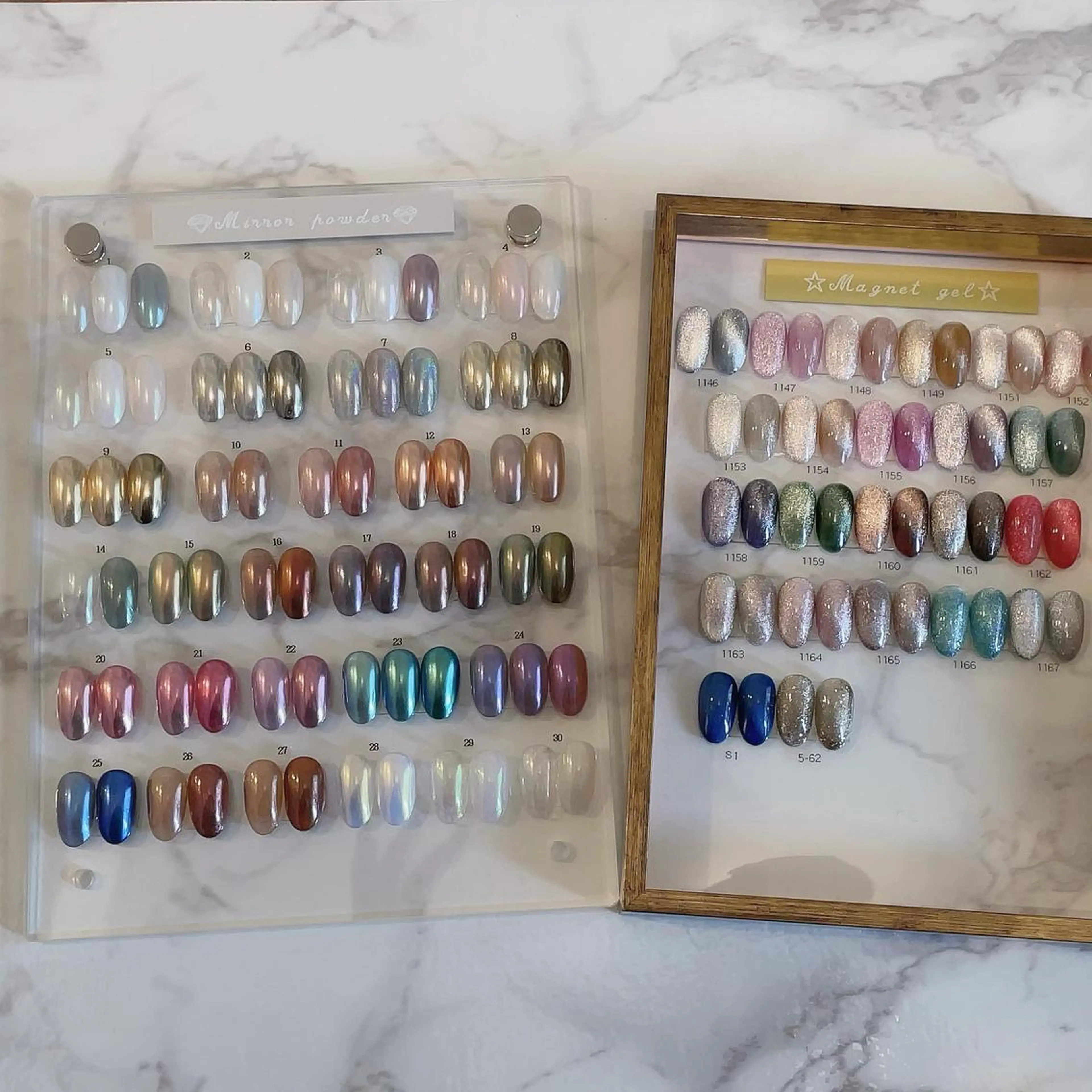 ネイル ジェルネイル マグネットネイル atelier chic+所属・atelier chic+のネイルデザイン