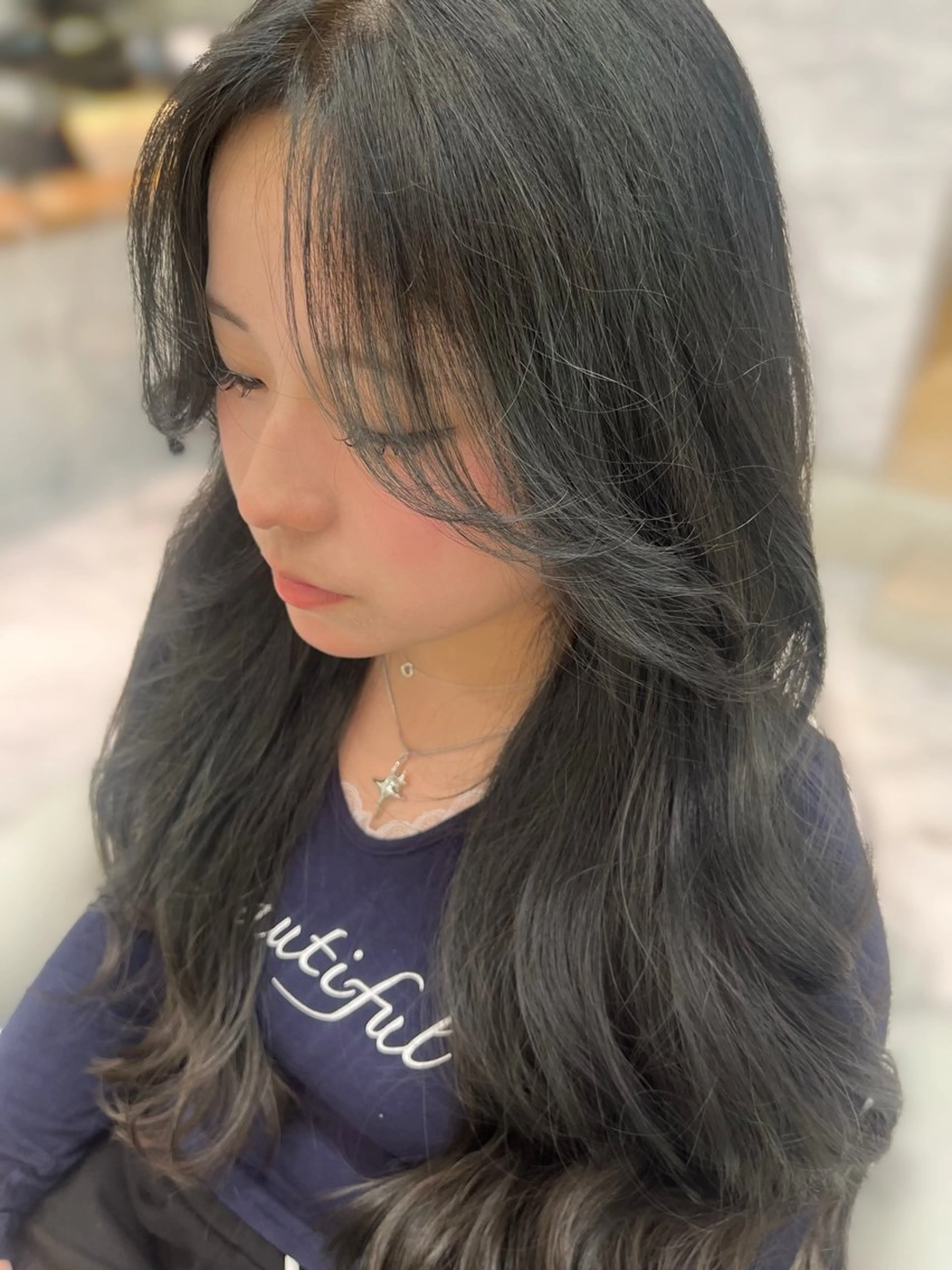 ロング カット ヘアカラー トリートメント 💖しの💖韓国ヘア レイヤーカットのヘアスタイル