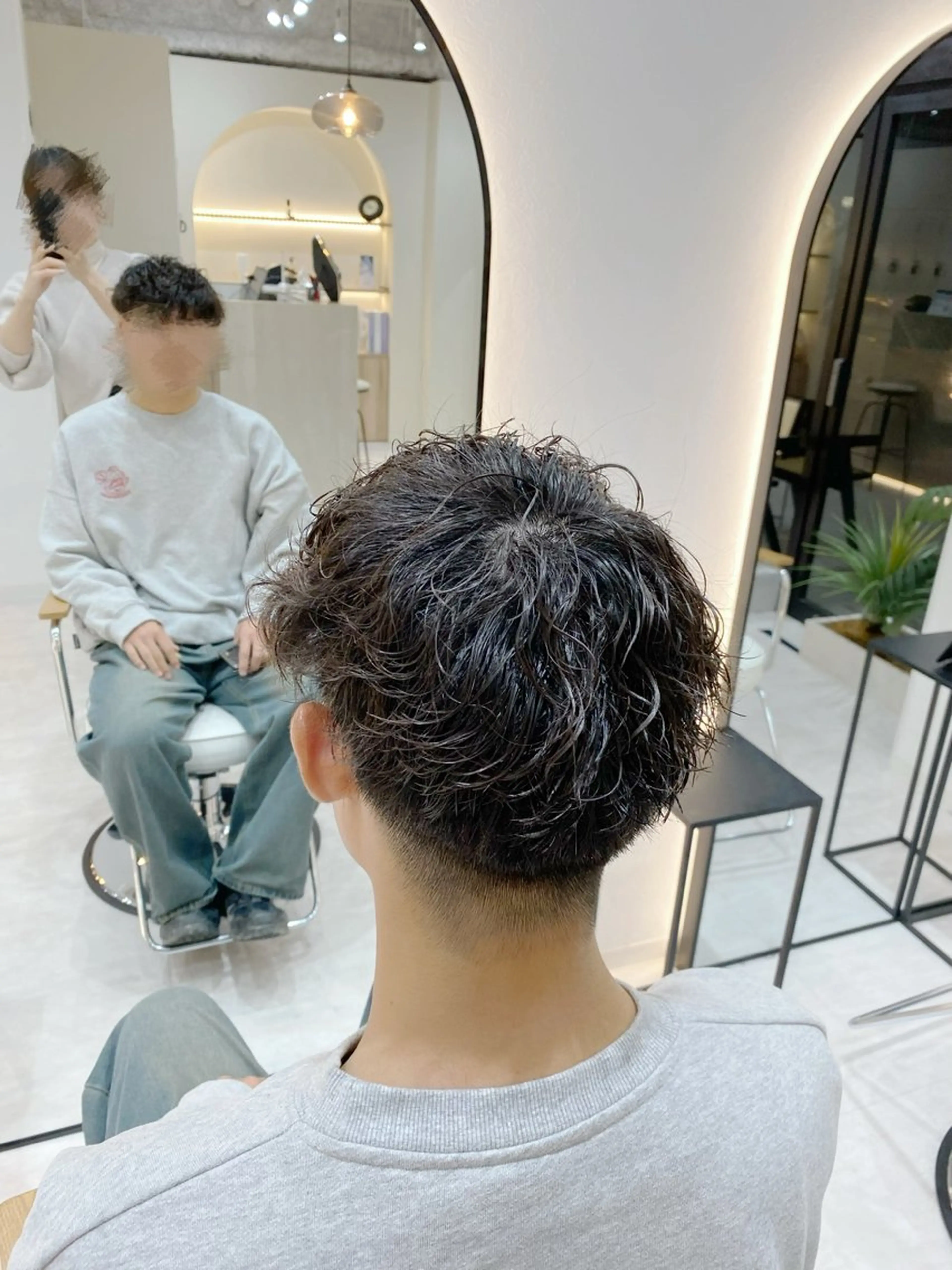 ミディアム ミディアムパーマ 艶髪・透明感カラー・ 韓国ヘア・Yuriのヘアスタイル