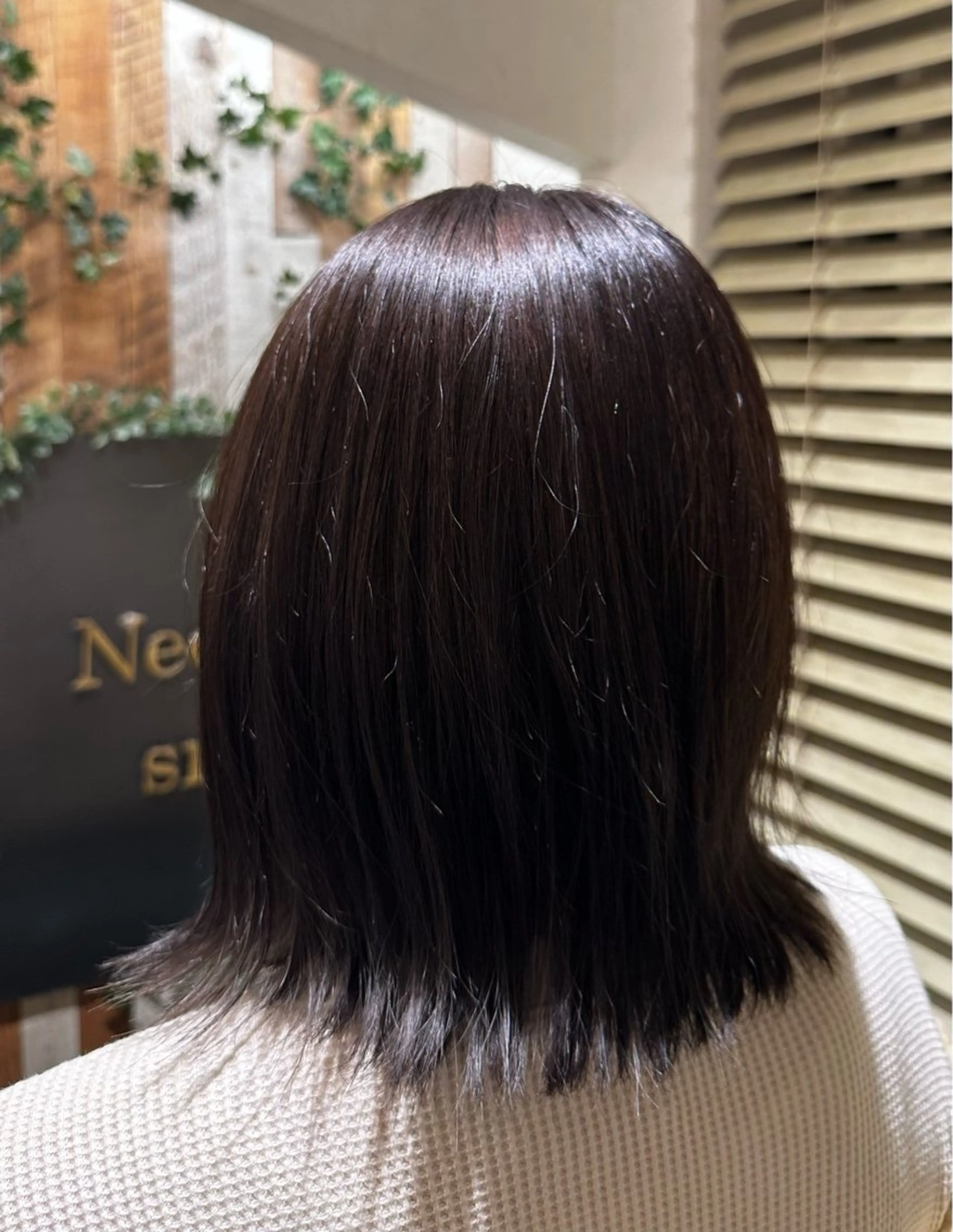 ミディアム カラー カット ヘアカラー 岡本 葵のヘアスタイル