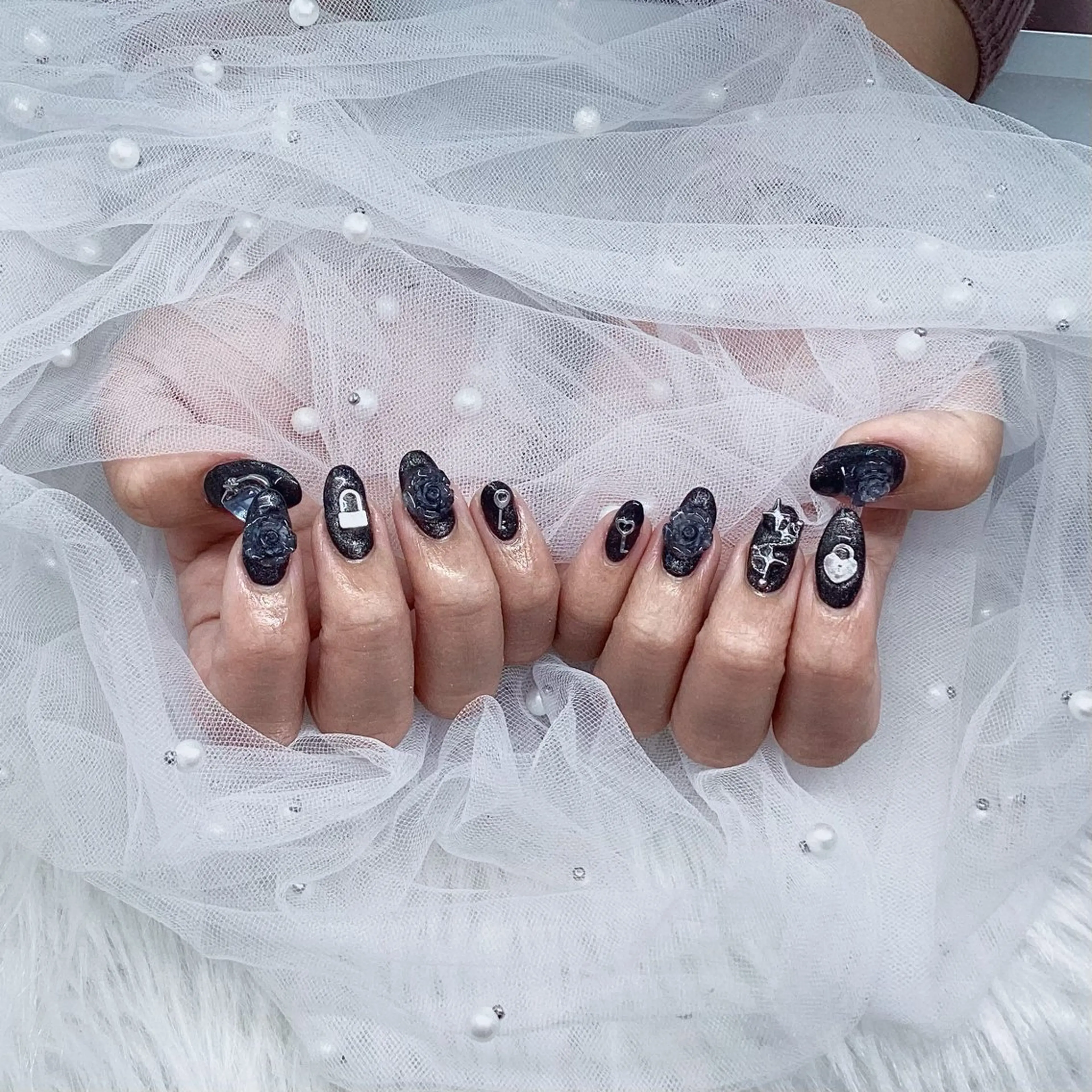 ネイル パーツ全部¥110 サロンミミのネイルデザイン