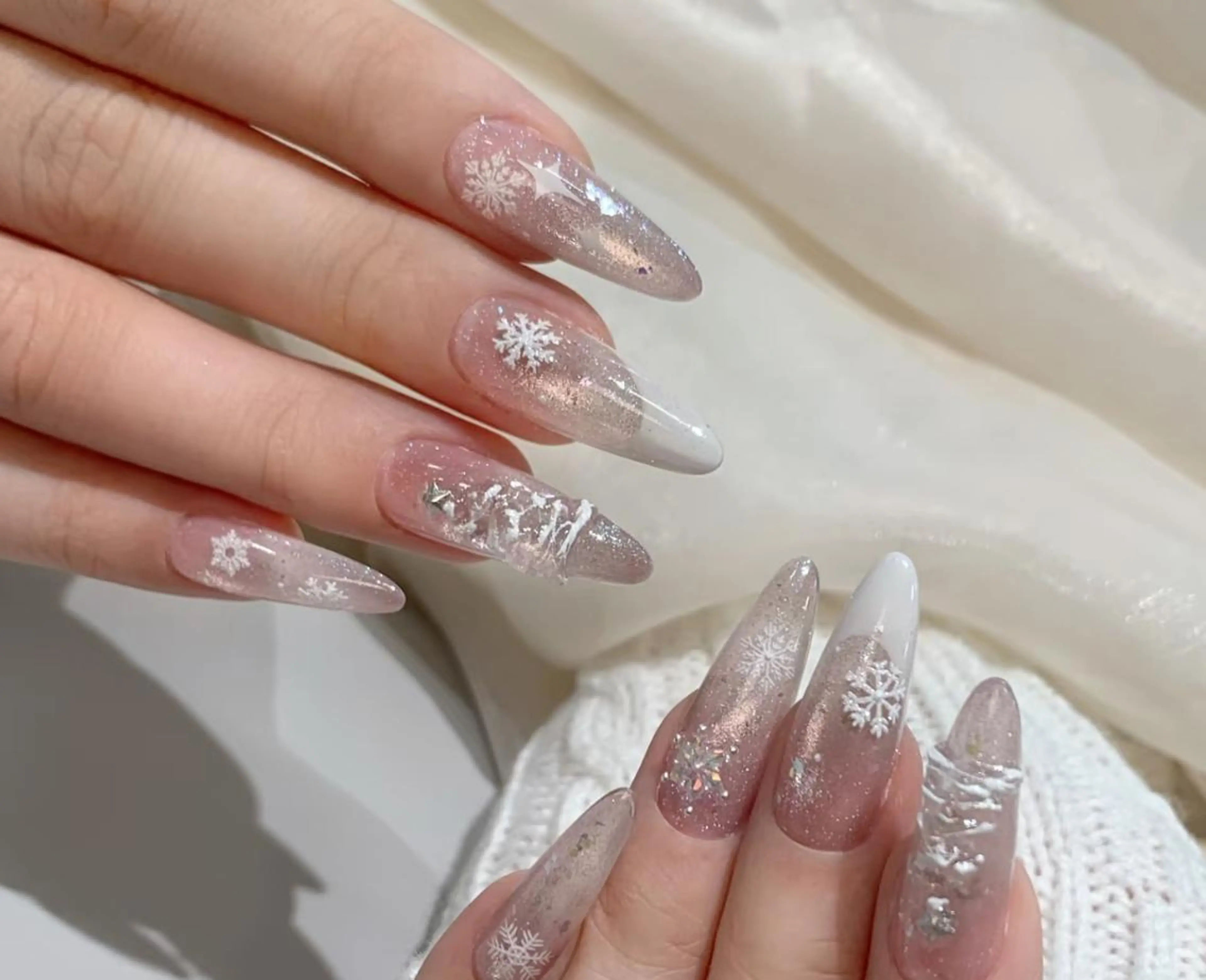 ネイル ハンドネイル エ リのネイルデザイン