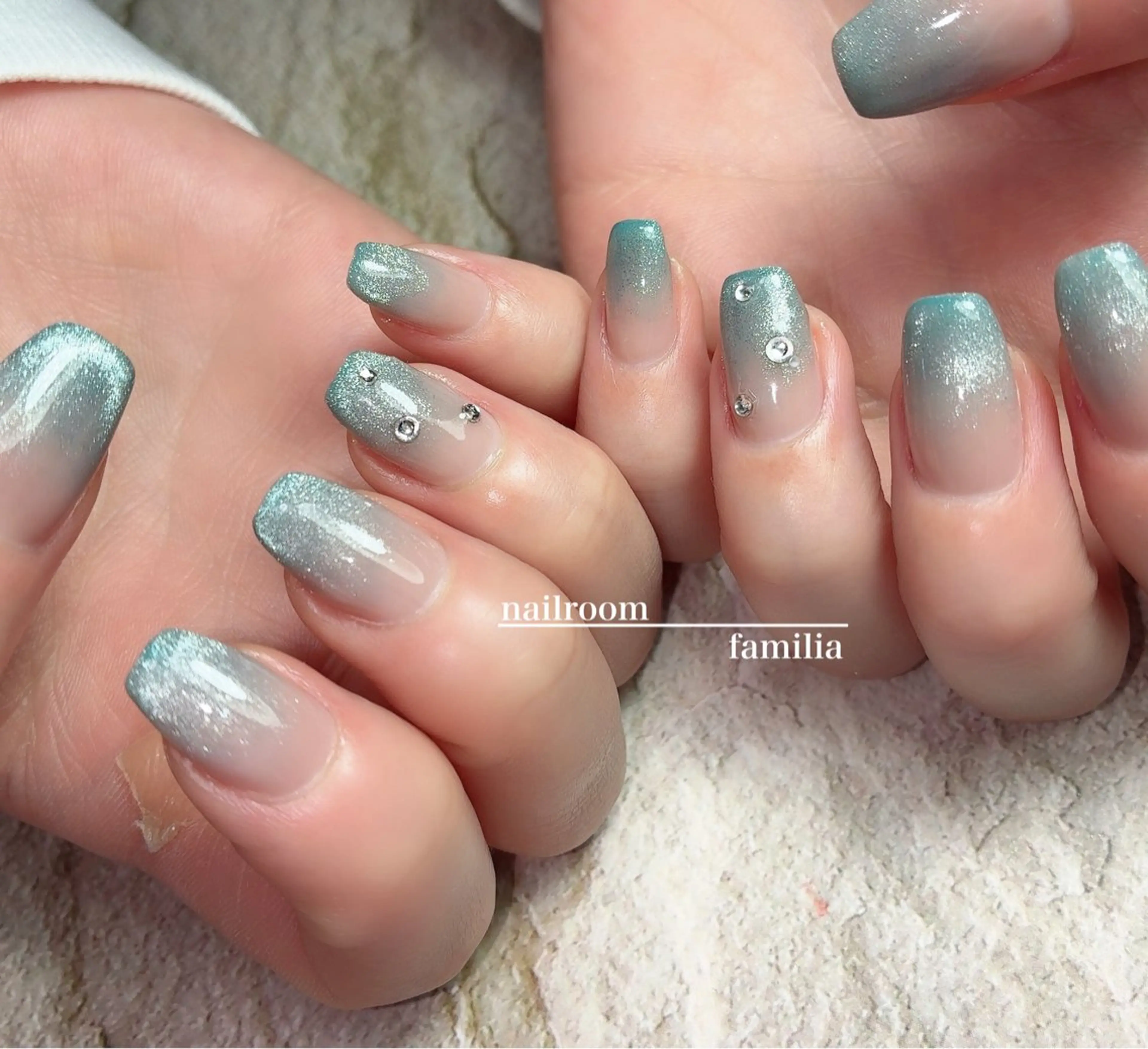 ネイル グラデーション マグネットネイル ハンドネイル -nailroom- familiaのネイルデザイン