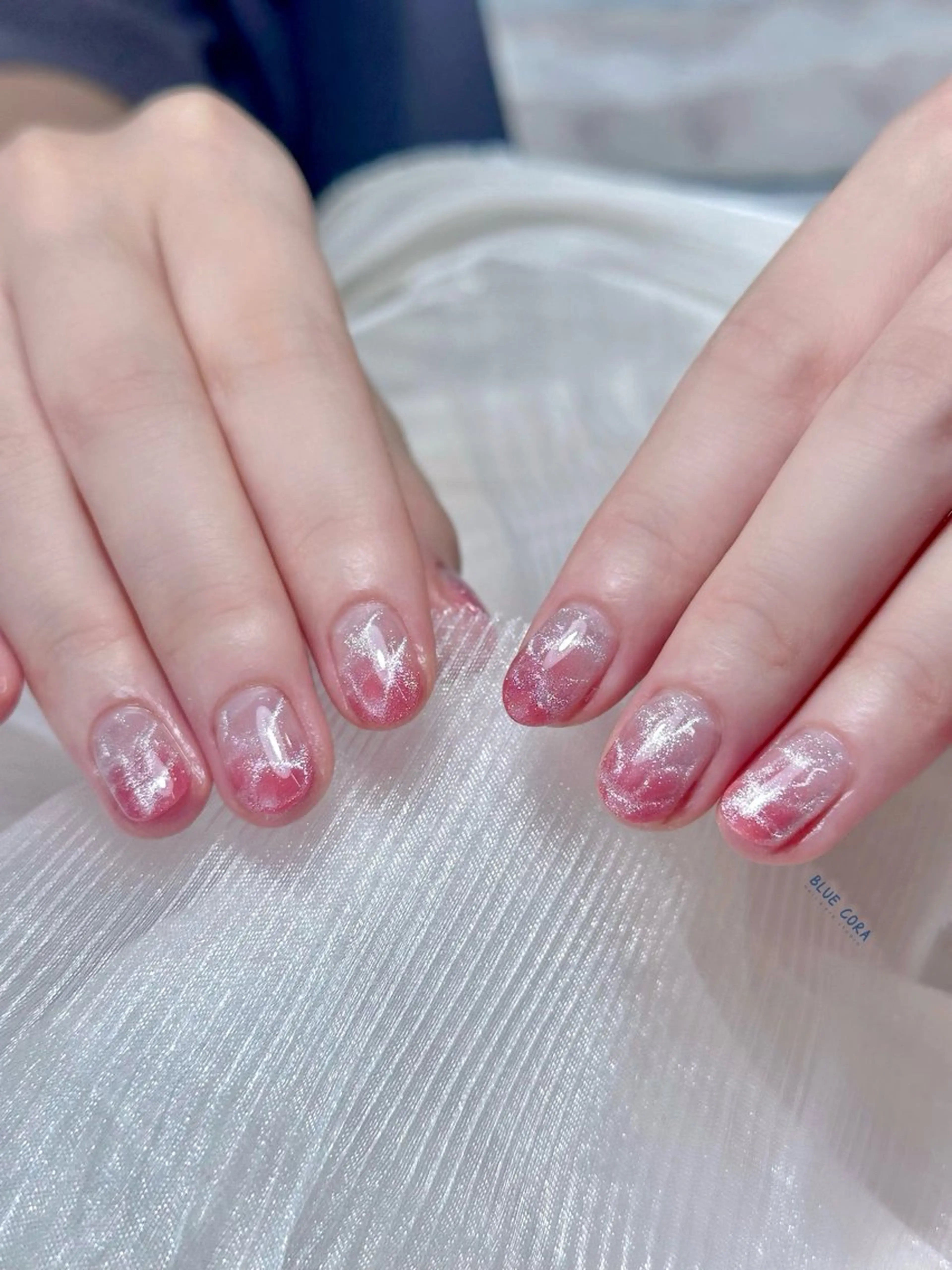 ネイル グラデーション ハンドネイル ハンドケア BLUE CORA所属・BLUE CORAのネイルデザイン