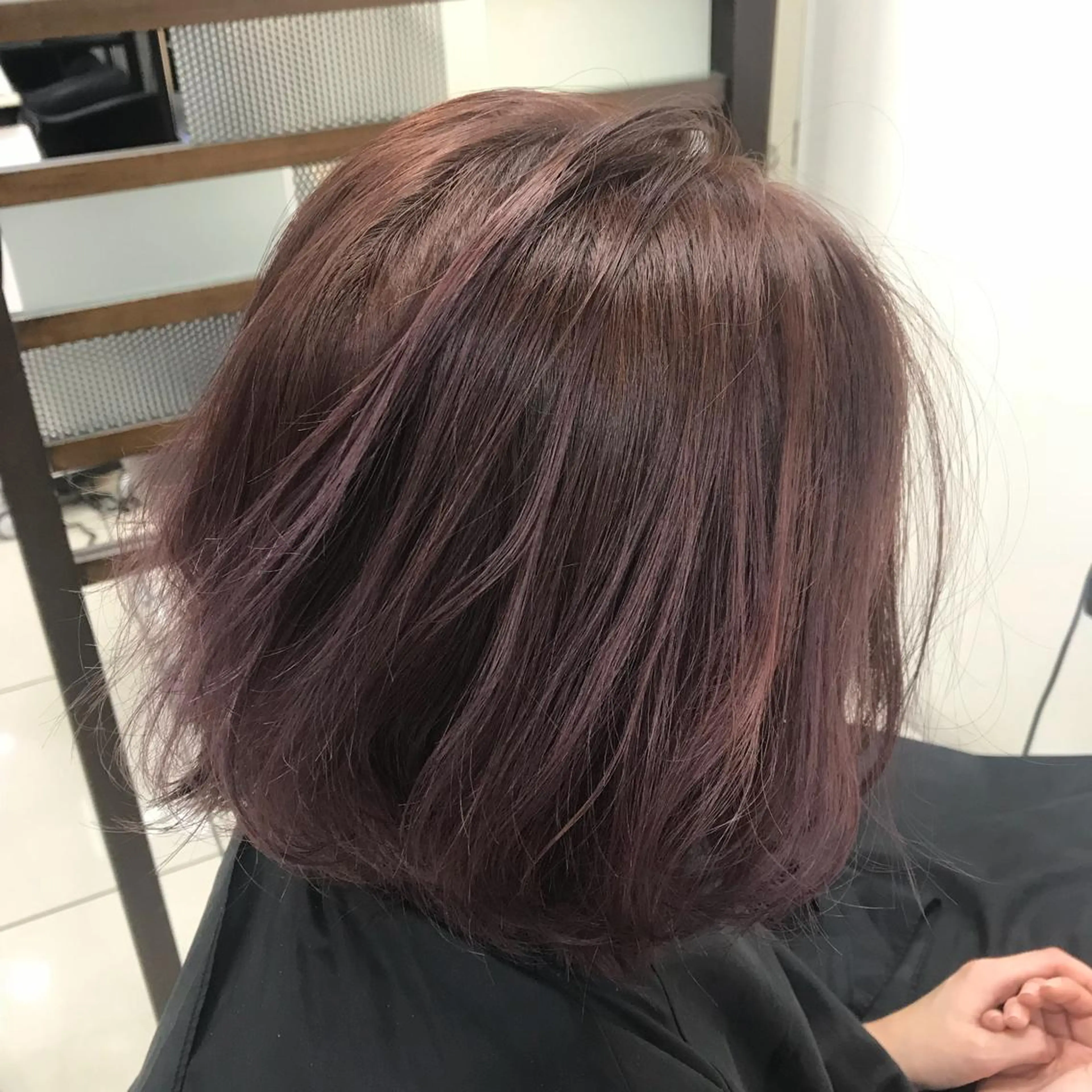 ミディアム カラー ヘアカラー 馴染ませNo.1🧃 エクステ・アレンジのヘアスタイル