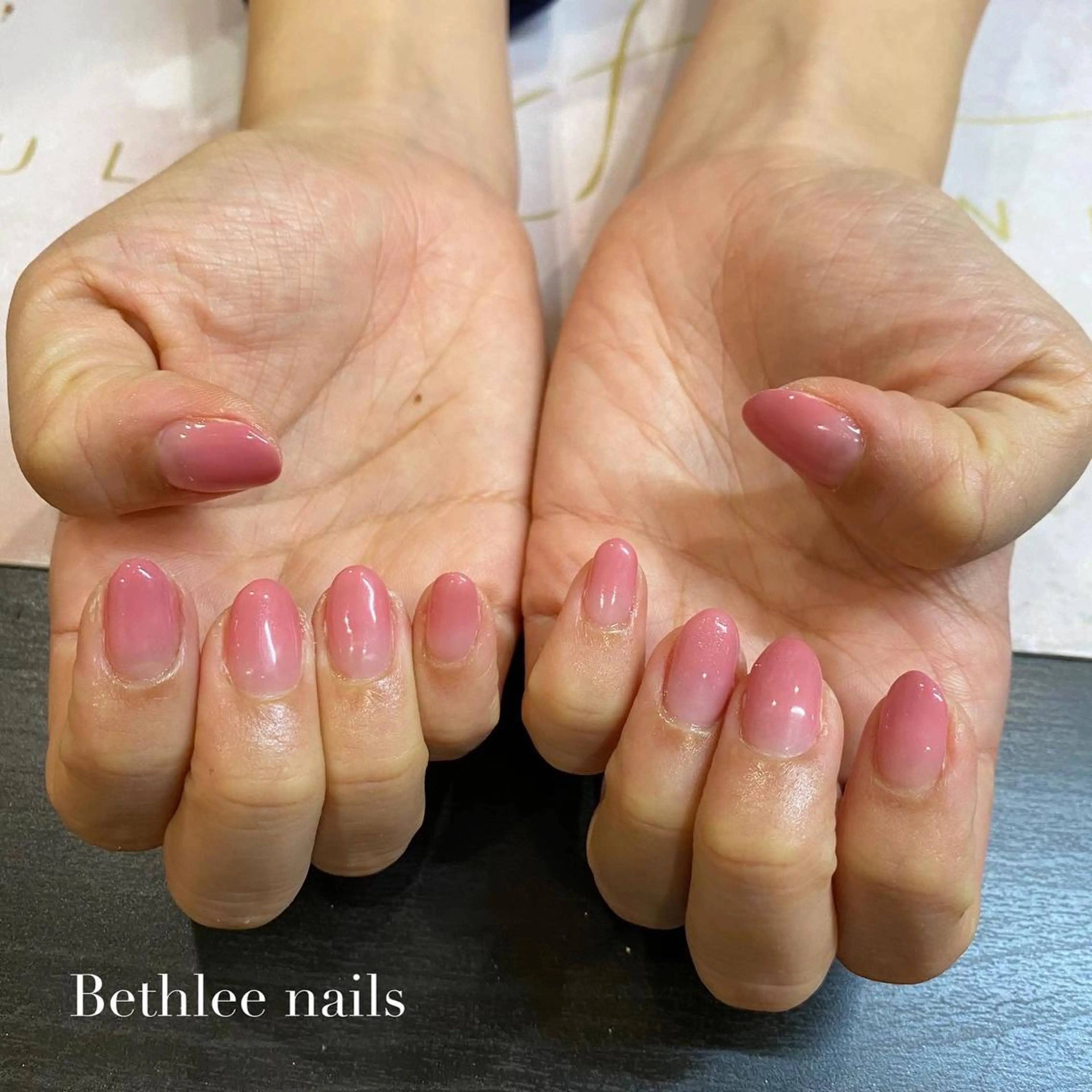 ネイル グラデーション ピンク ハンドネイル Bethlee nailsのネイルデザイン