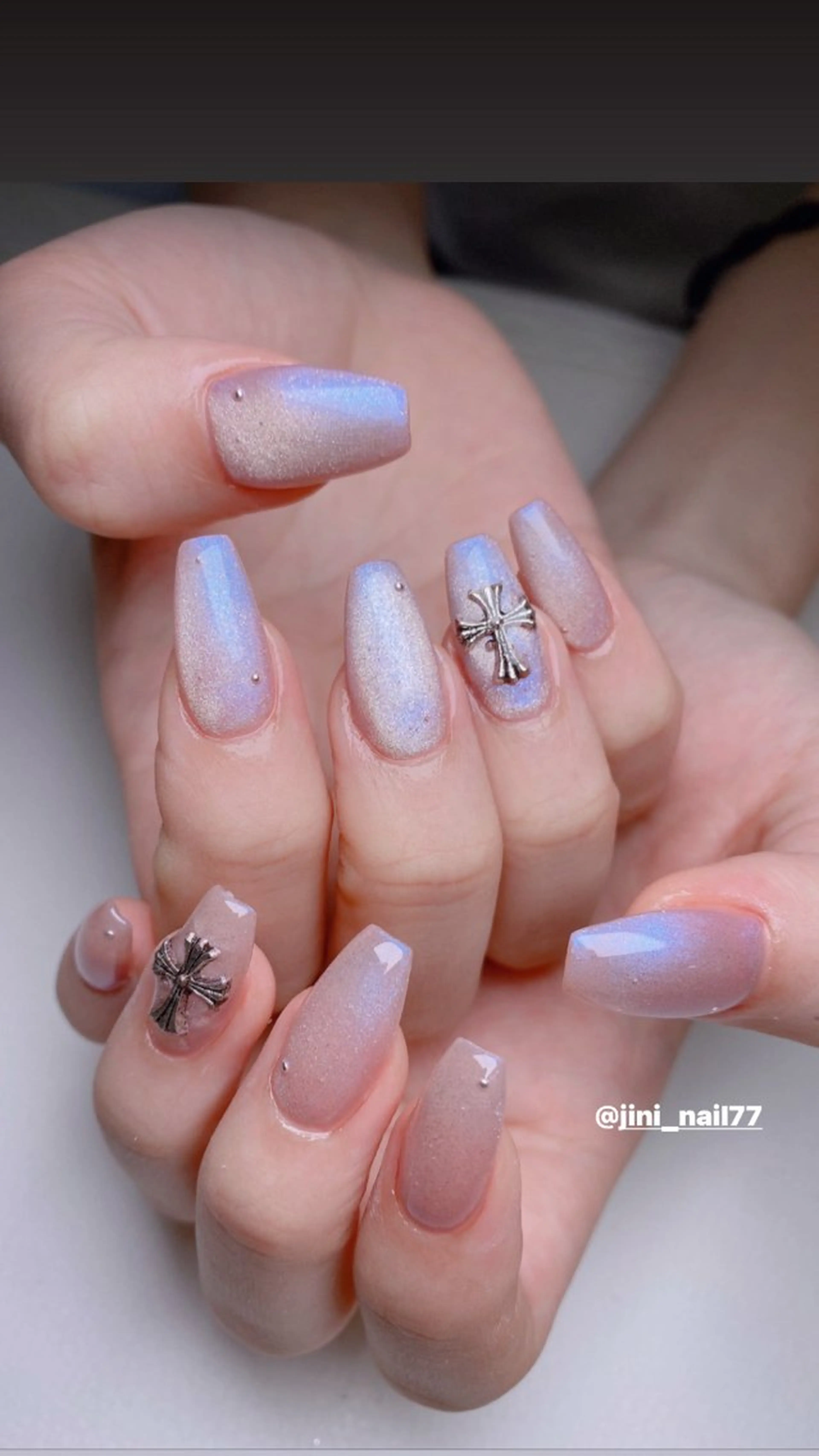 ネイル JINI NAIL所属・ジニ ネイルのネイルデザイン