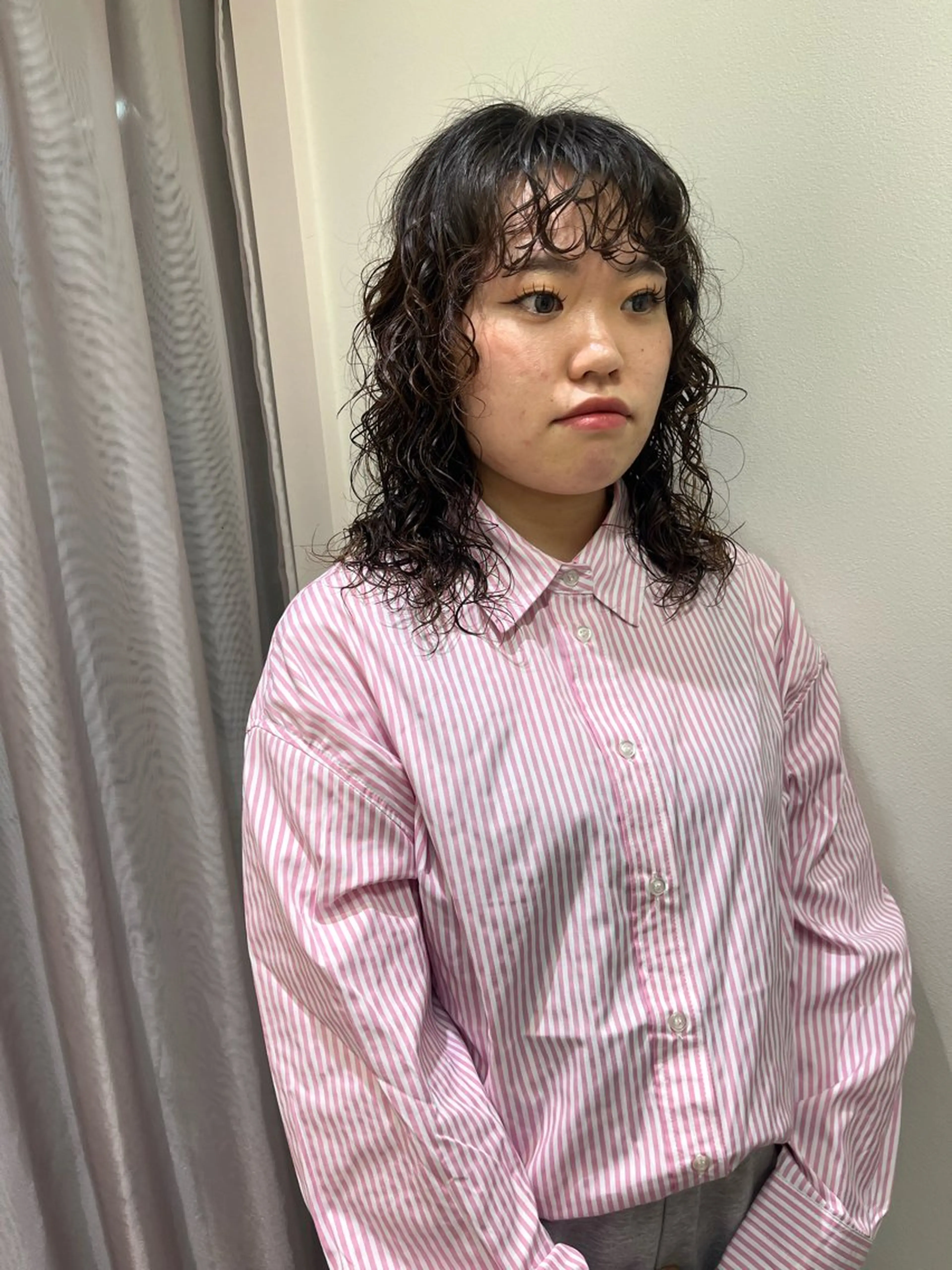 ミディアム パーマ カット パーマ トリートメント 松村 澪里のヘアスタイル