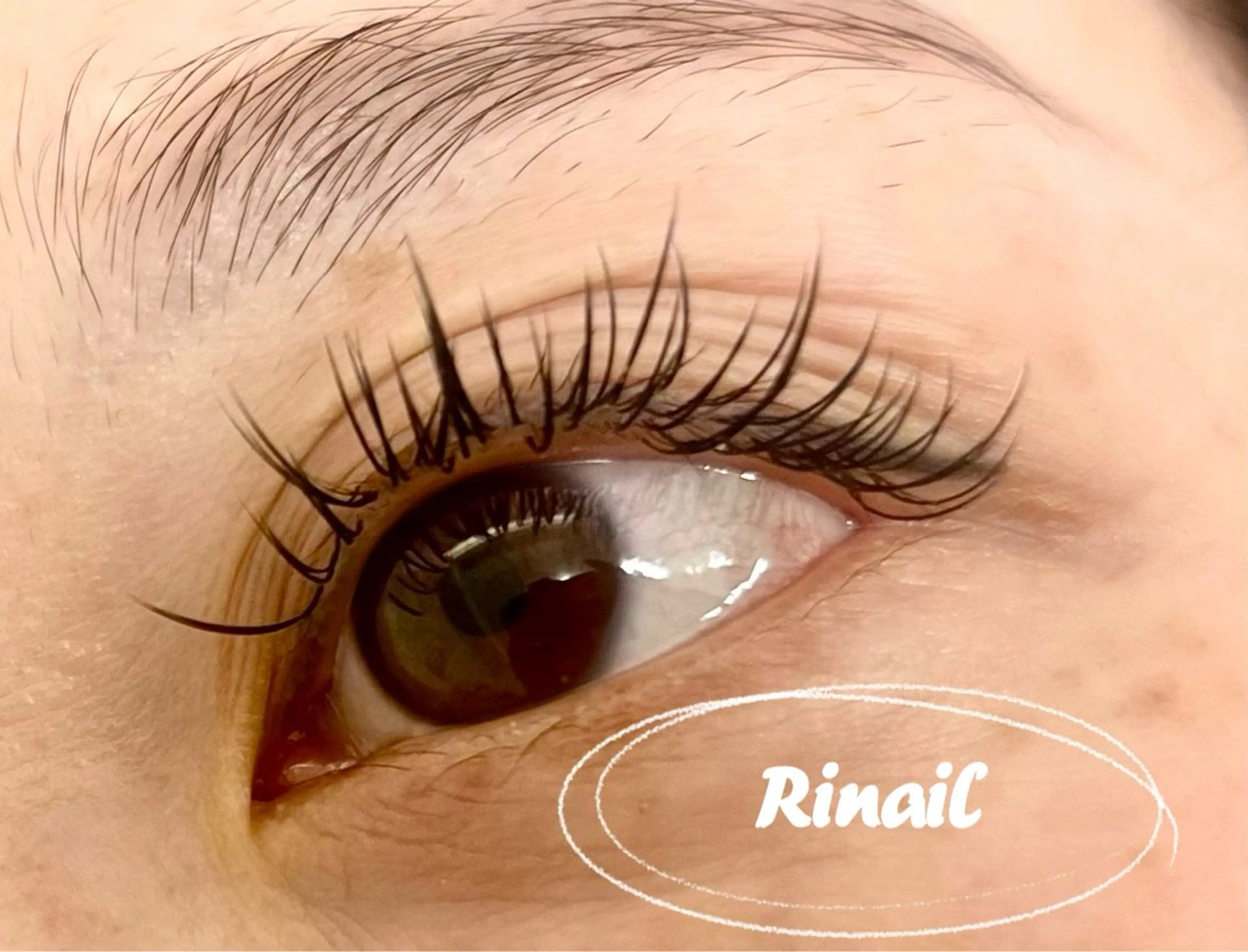 マツエク・マツパ バインドロック フラットラッシュ ナチュラル パリジェンヌラッシュリフト まつげパーマ YK Rinのネイルデザイン