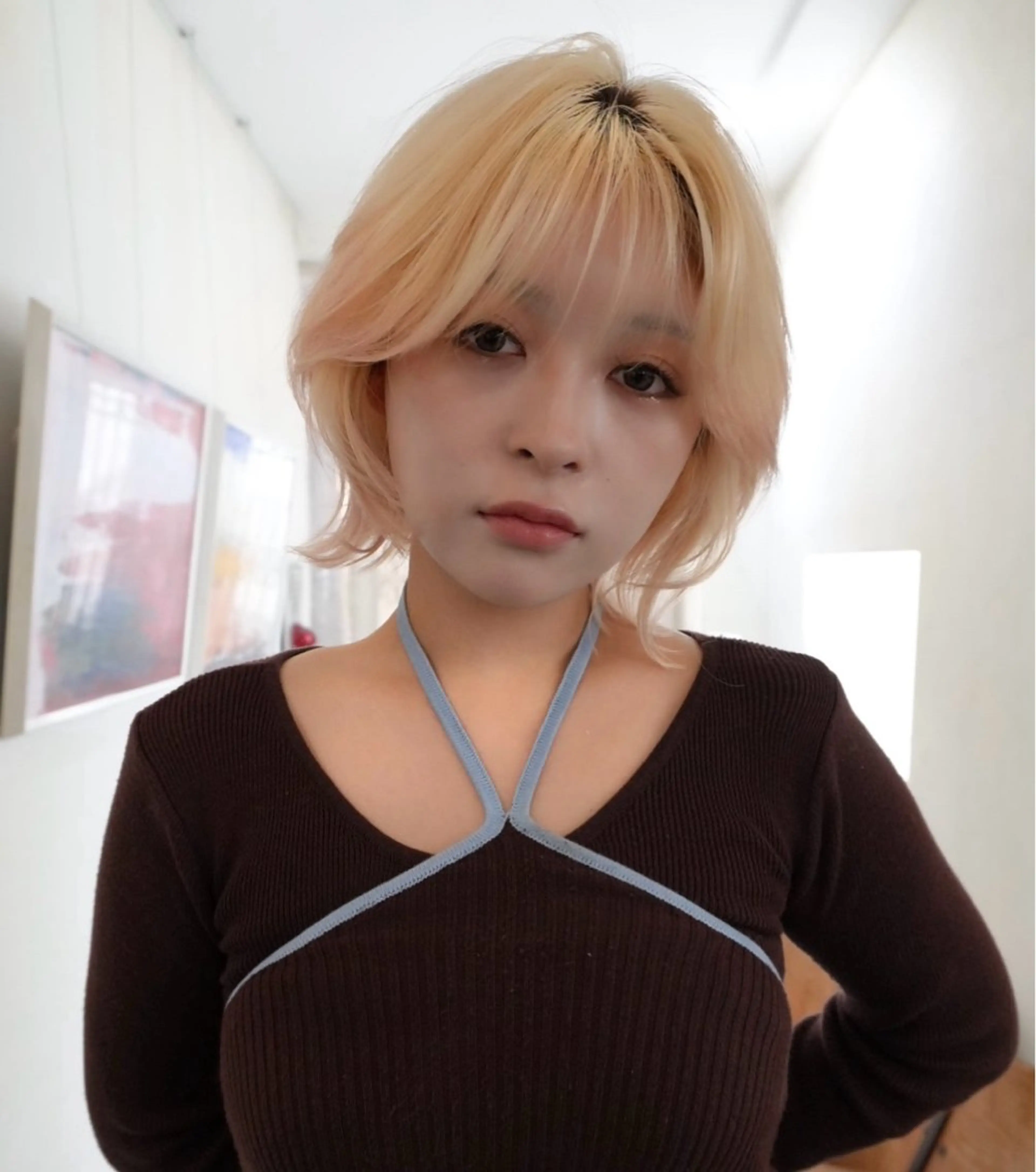 カラー 抜きっぱなしブロンド ブロンド ボブ MINX 髙田凜々子 艶髪/ハイトーンのヘアスタイル