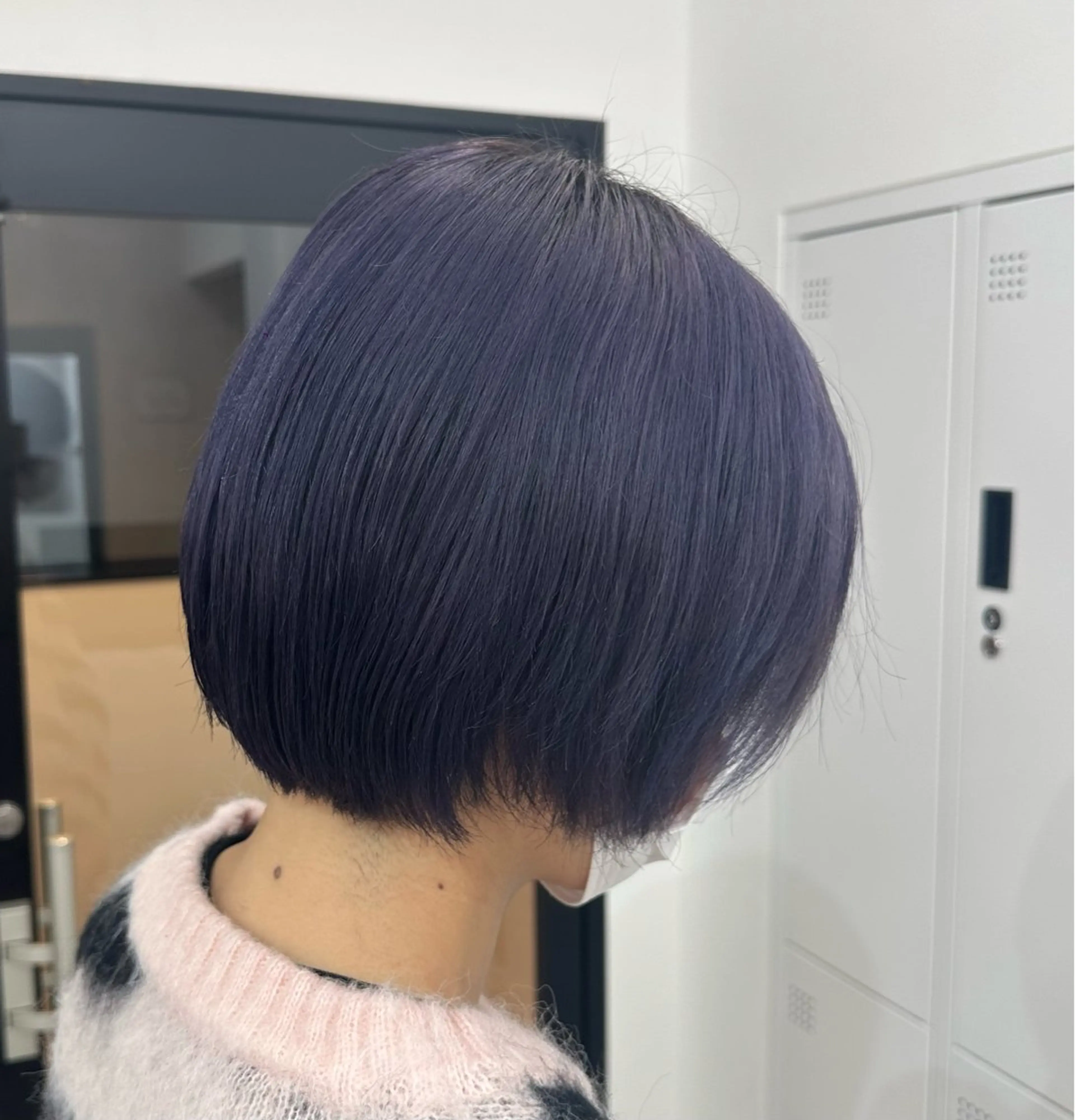 ショート ヘアカラー トリートメント 💎艶々ハイトーン MOE💍🤍のヘアスタイル