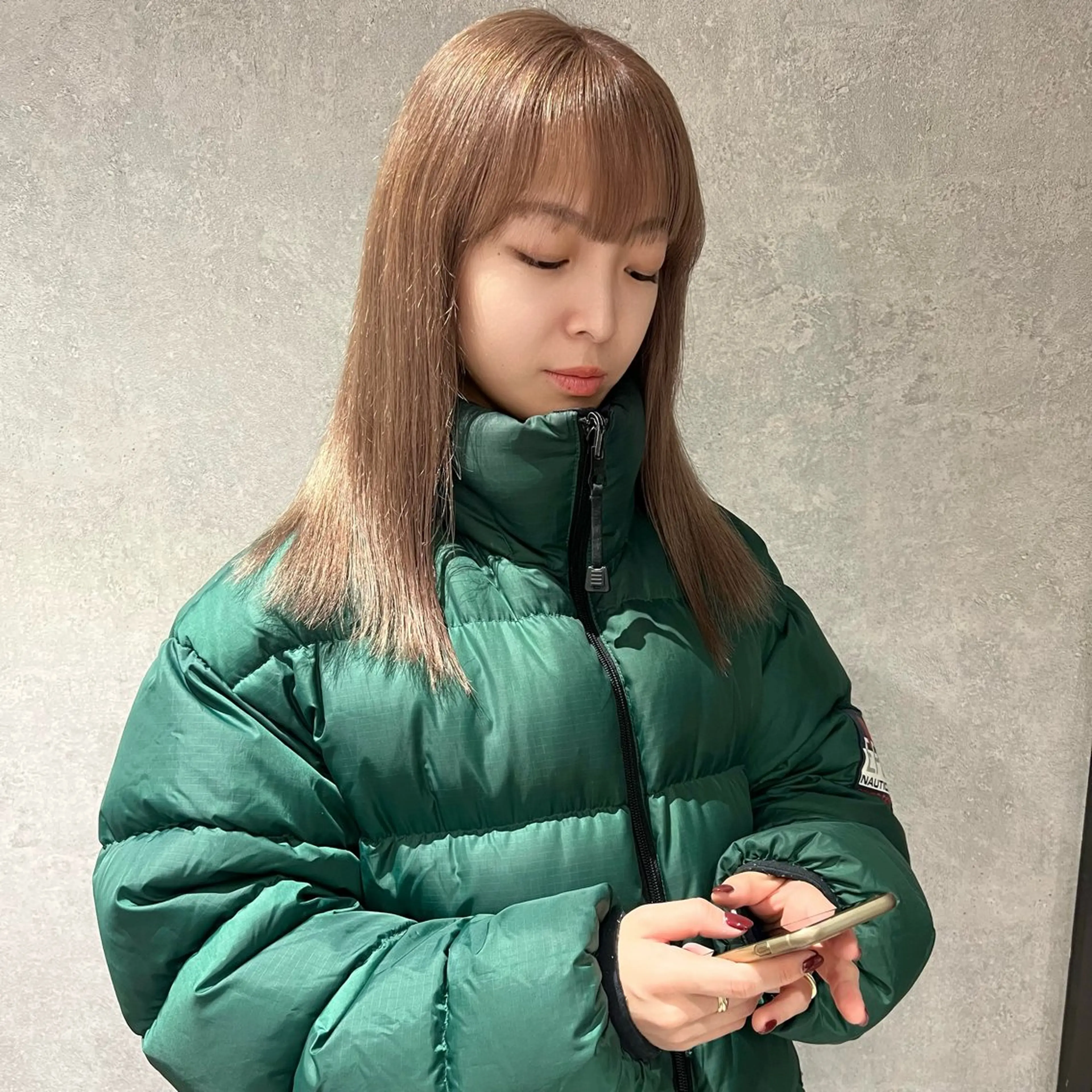 セミロング カット ヘアカラー トリートメント AI TOKYO　S所属・mizuki 【韓国レイヤー】のヘアスタイル