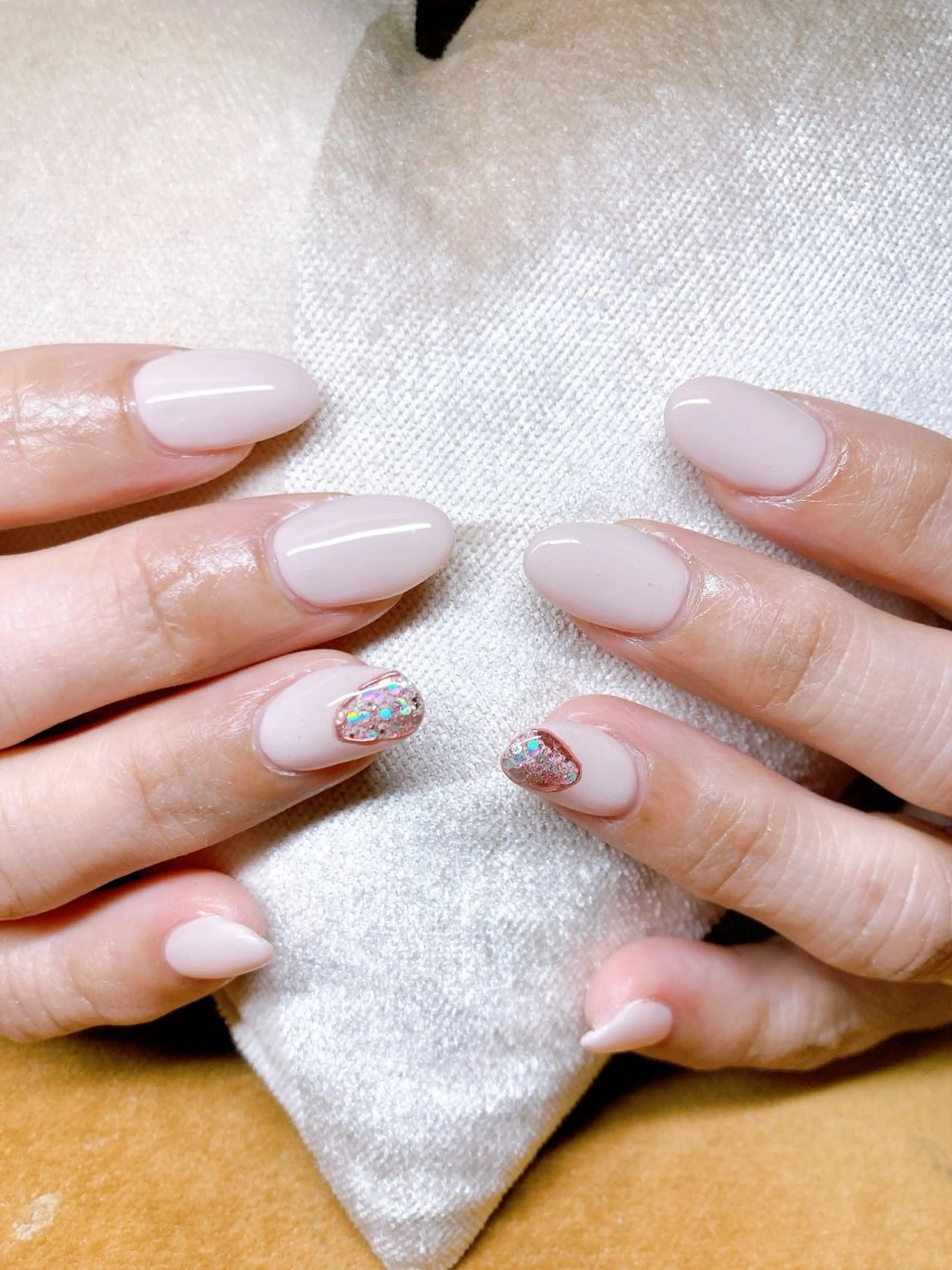 ネイル ECLAT エクラ所属・寺山 千鶴のネイルデザイン