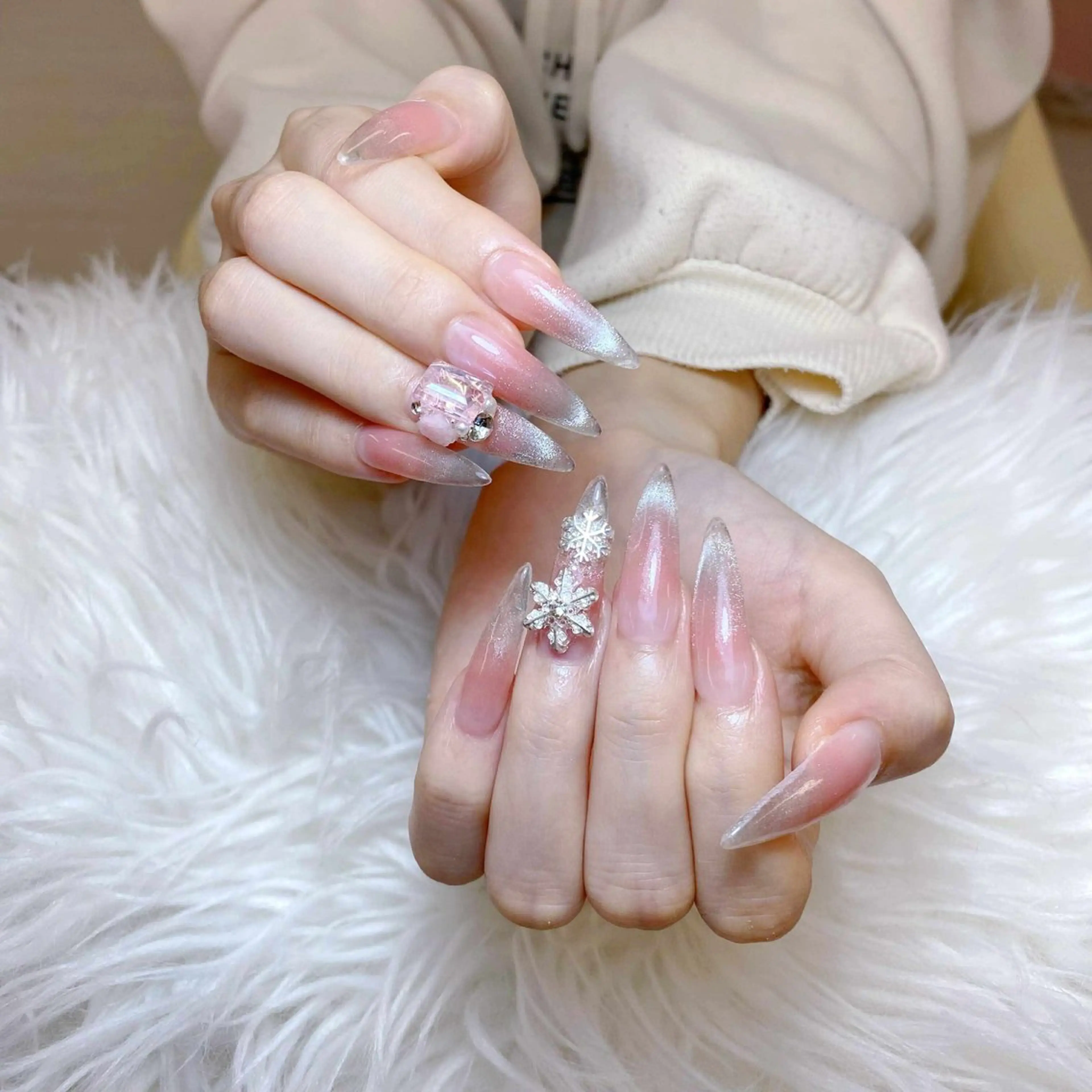 ネイル ゴテゴテ ネイルのネイルデザイン