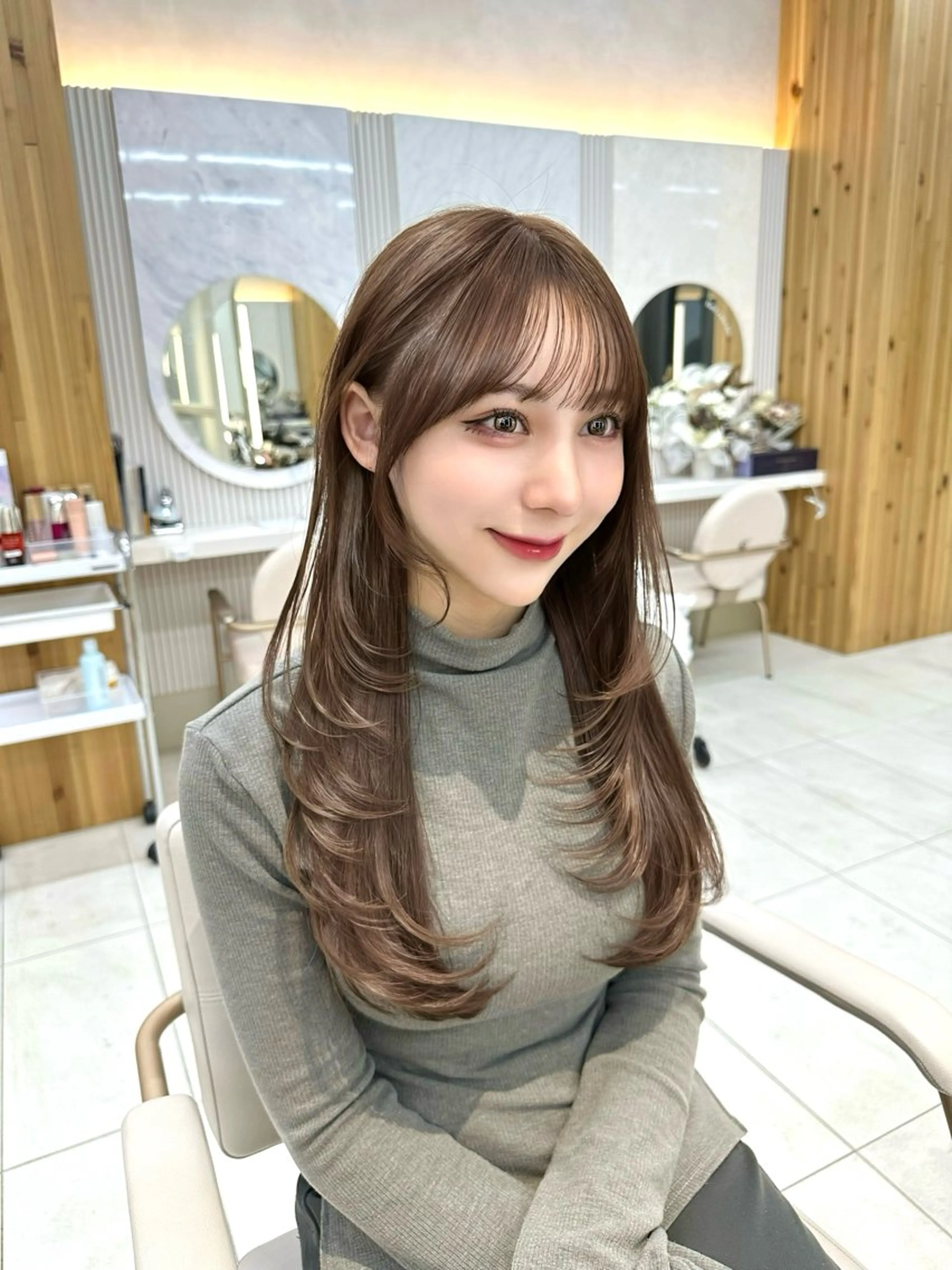 ロング カラー ベージュカラー くびれヘア 韓国風ヘア レイヤーカット シースルーバング 🇰🇷韓国風くびれ ヘア🇰🇷中村優大のヘアスタイル