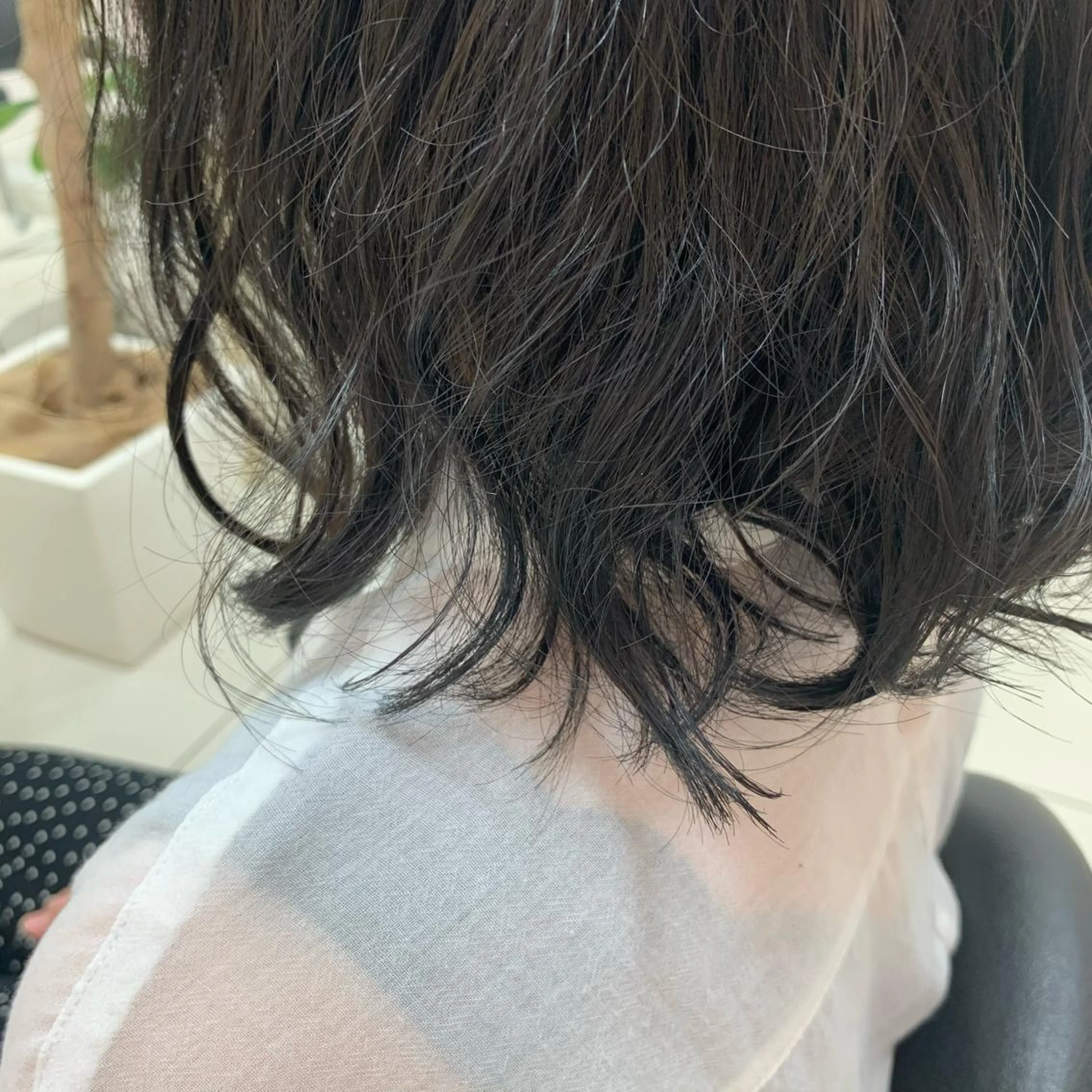 ミディアム ヘアカラー トリートメント ウスイ ハルカのヘアスタイル