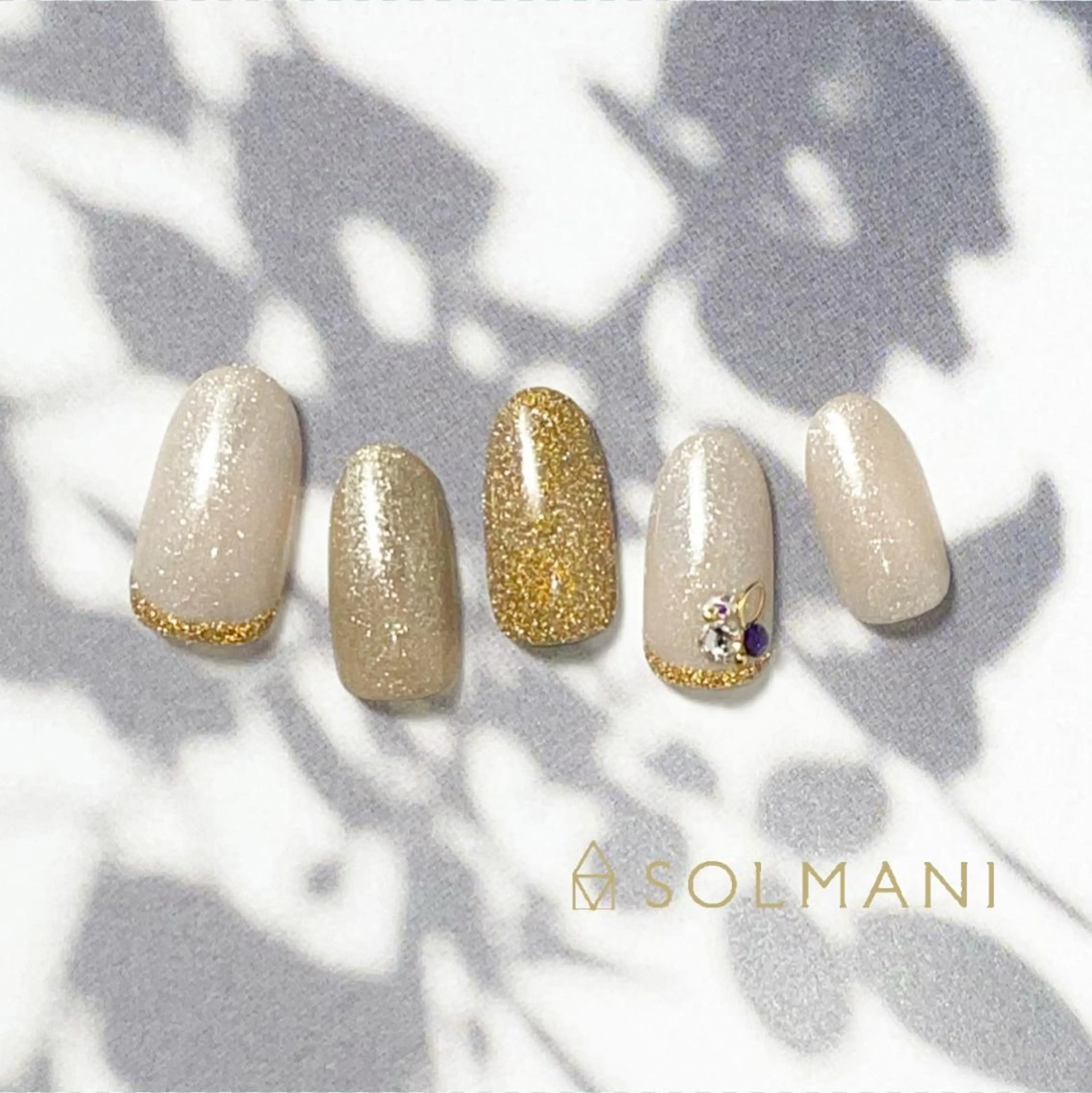 ネイル フラッシュネイル ラメ(グリッター) SOLMANI 予約担当のネイルデザイン