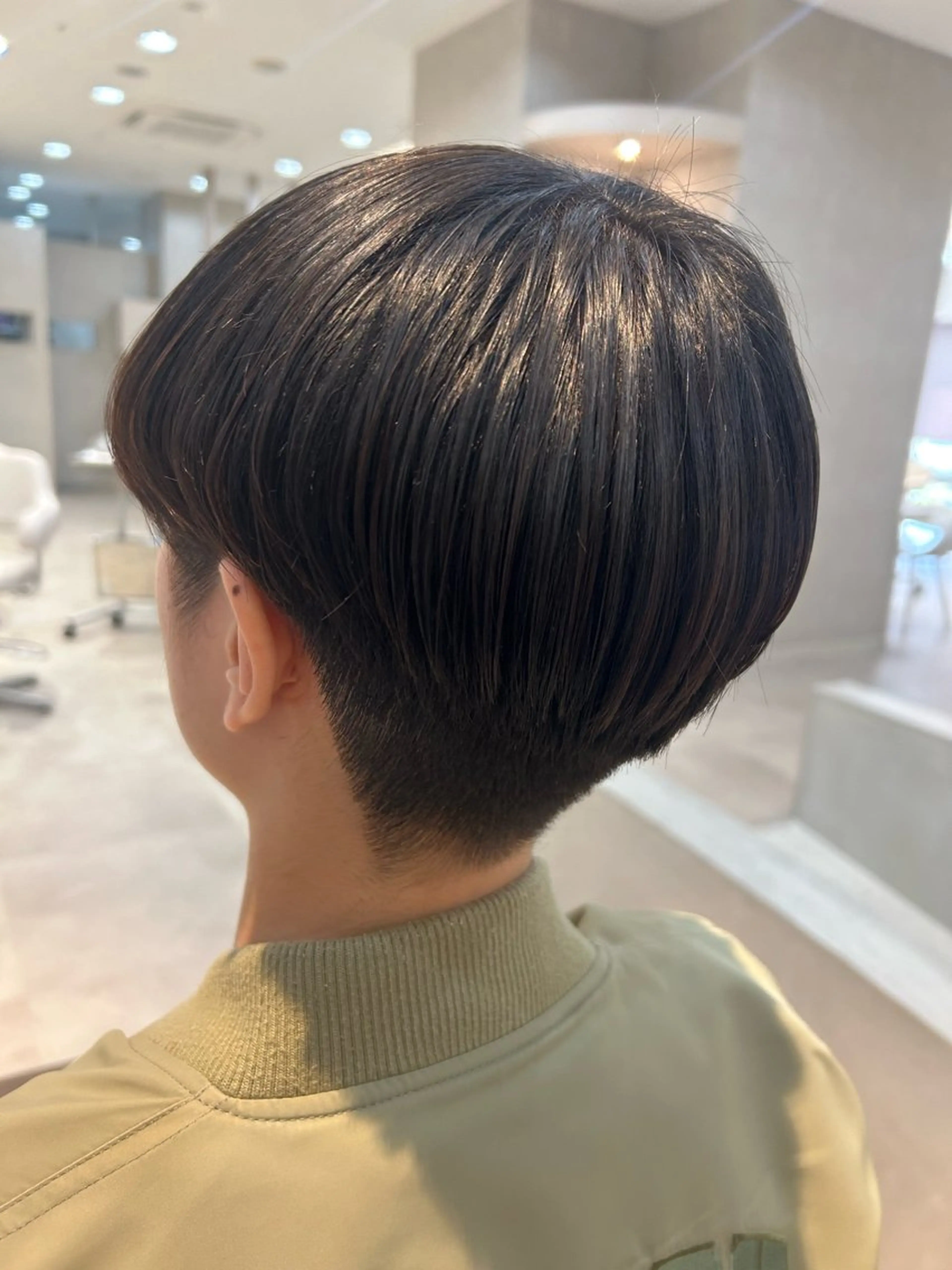 メンズ マッシュ 刈り上げ 齋藤 菜々実のヘアスタイル