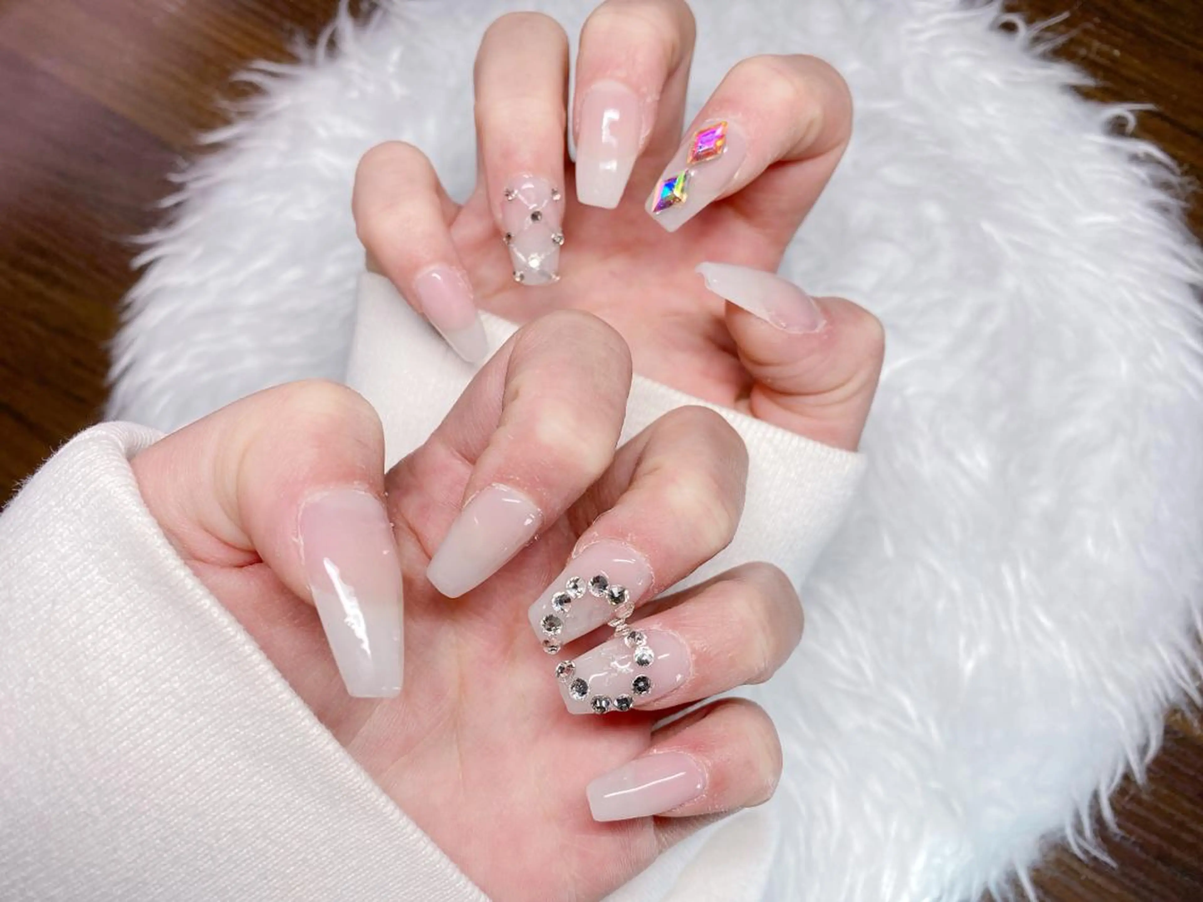 ネイル ハンドネイル ハンドケア ネイルサロン HARRYS所属・ネイル･脱毛サロン HARRYSのエステ・リラクイメージ