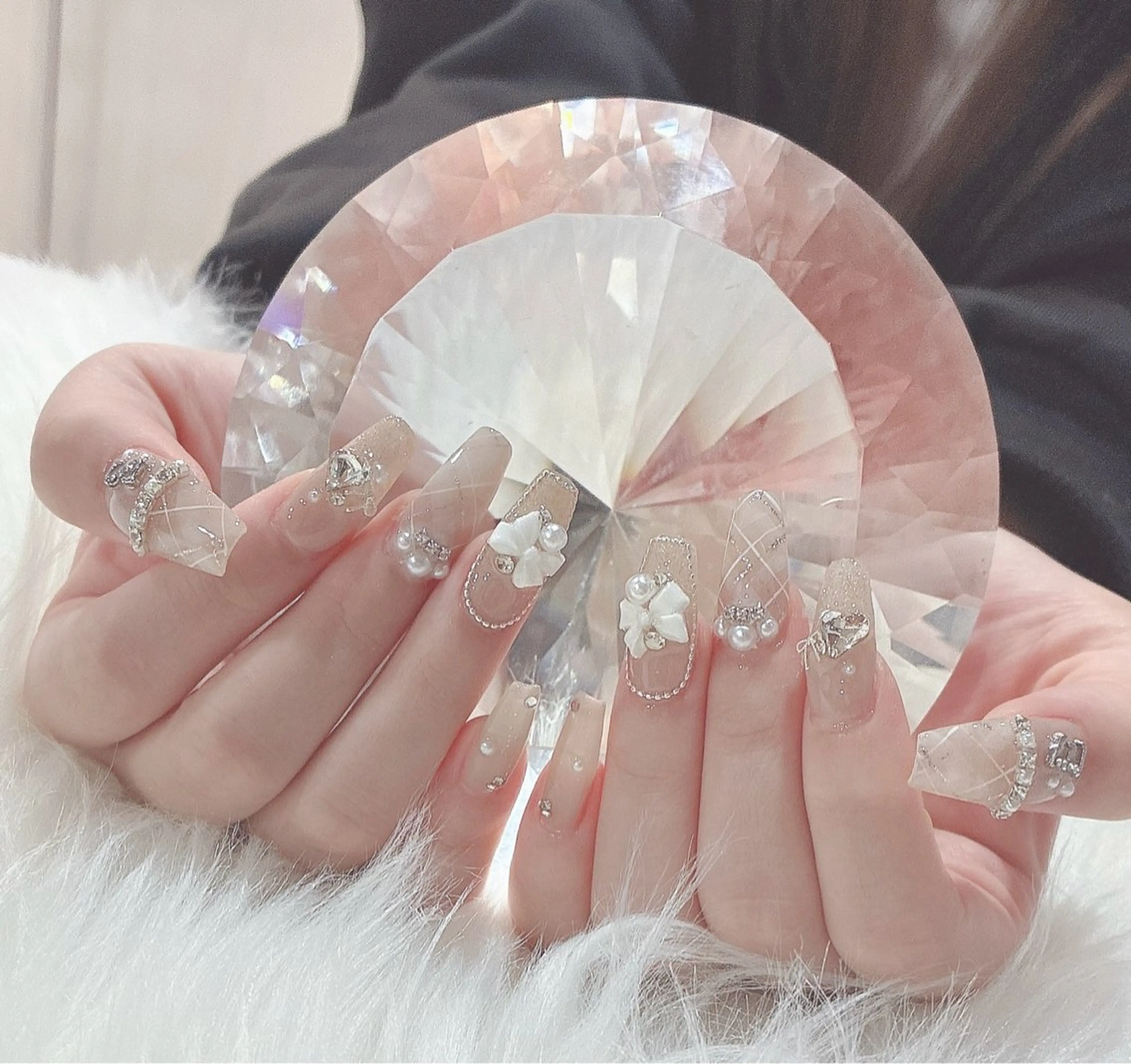 ネイル LoaChaton kaeのネイルデザイン