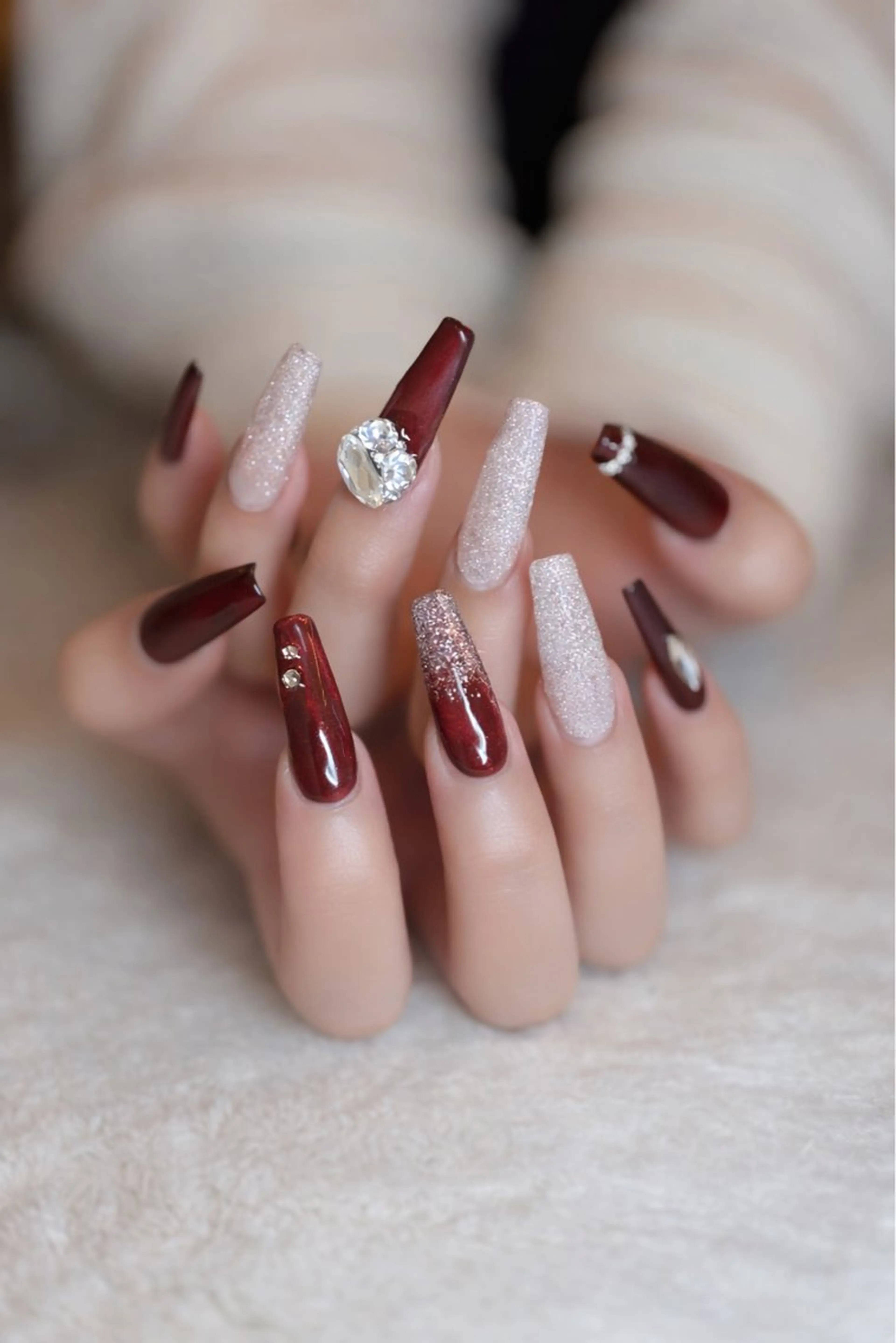 ロング ハンドネイル ネイルサロンYUBIBI所属・ネイルサロン YUBIBIのネイルデザイン