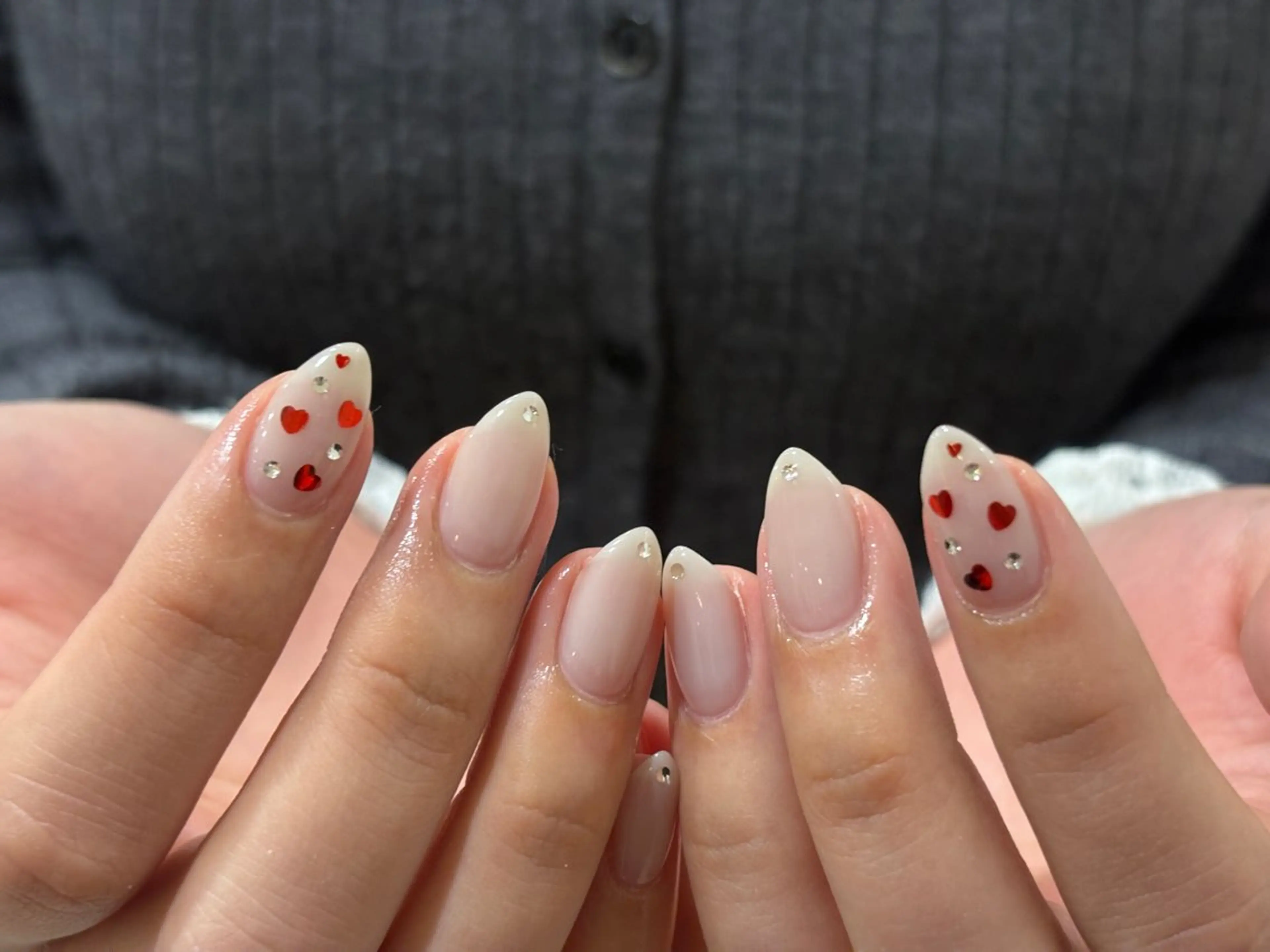 ネイル バレンタイン ハンドネイル h i n a 🪽のネイルデザイン