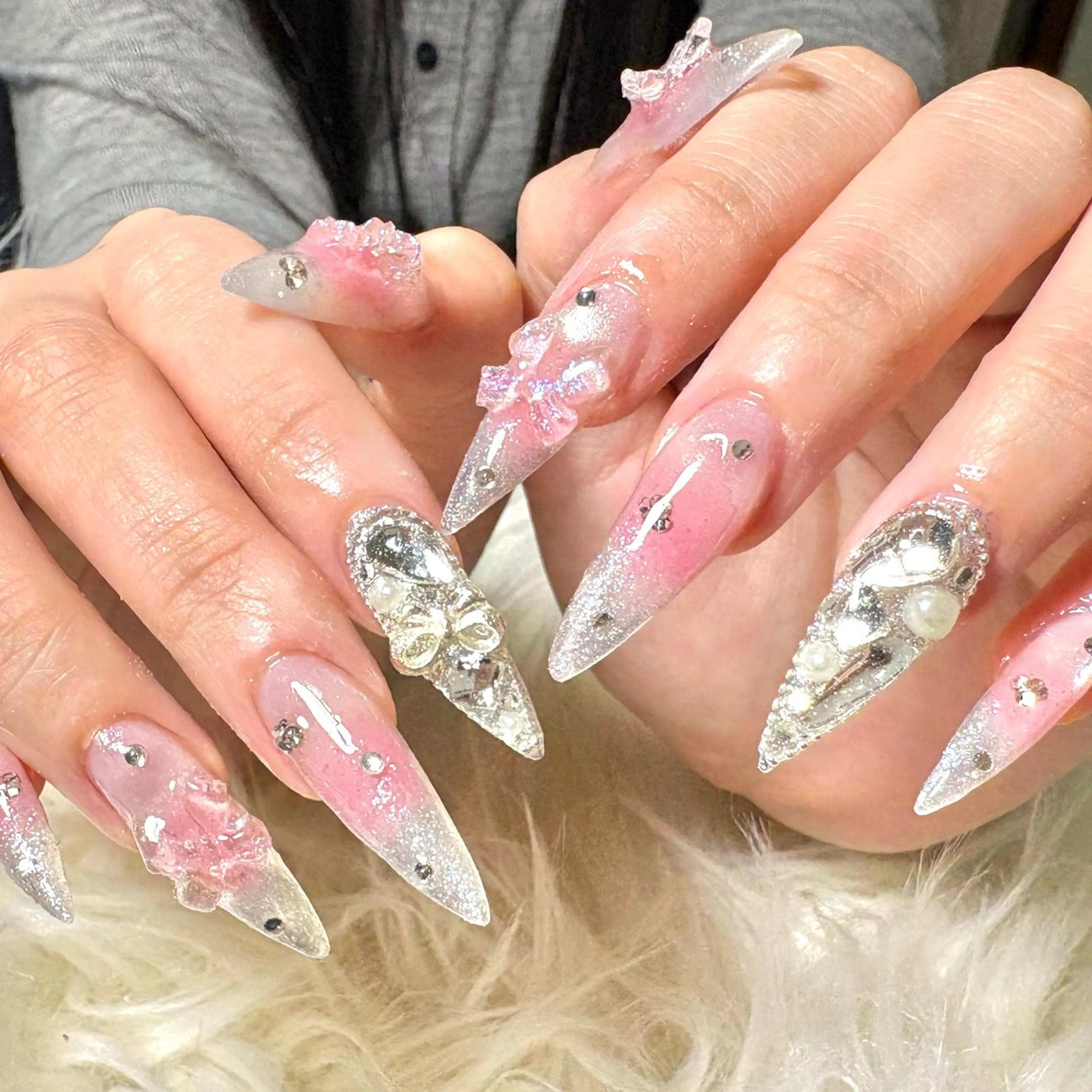 ネイル ハンドネイル ハンドケア hohomi .のネイルデザイン