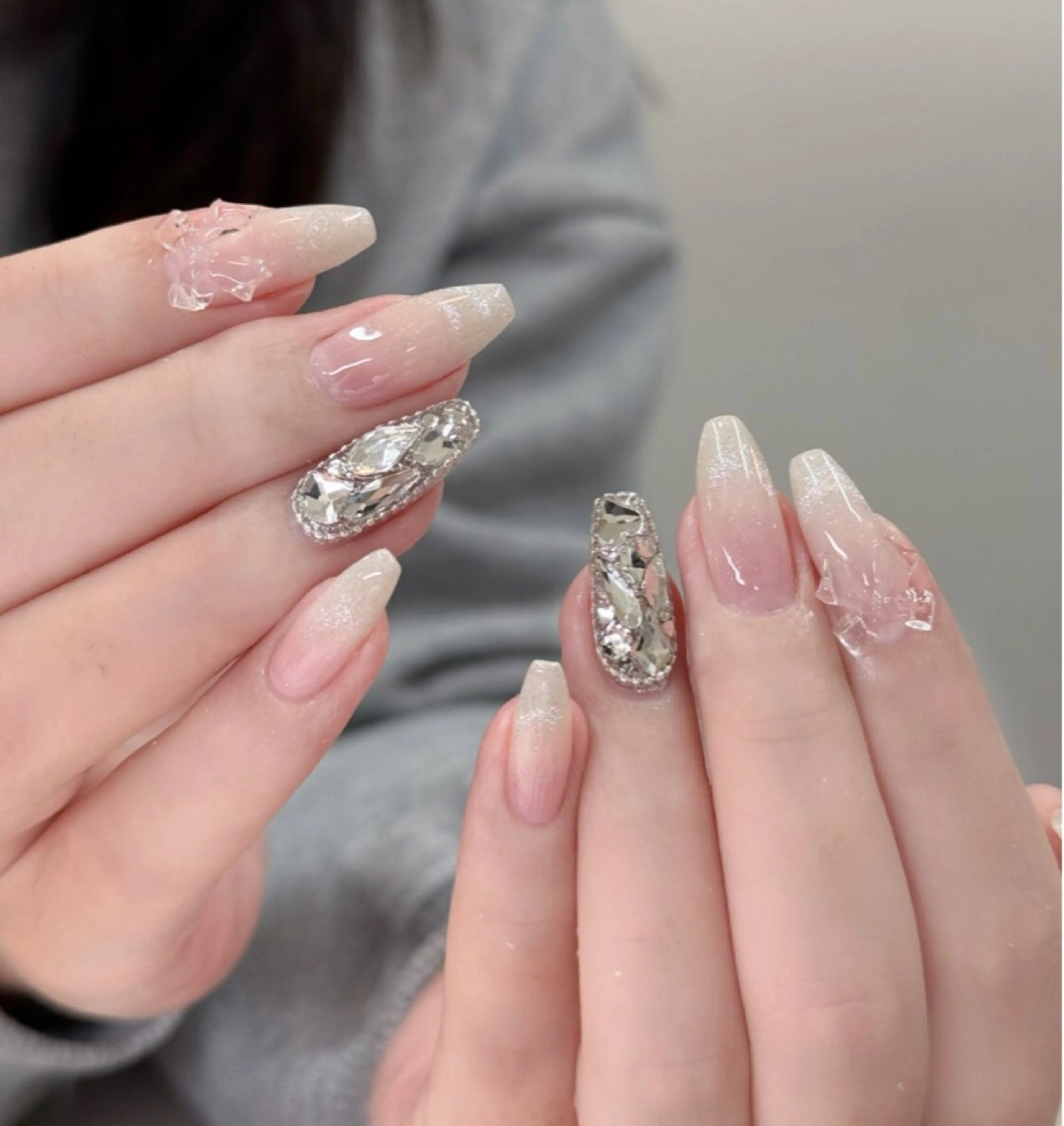 ネイル Luxe Nailのネイルデザイン