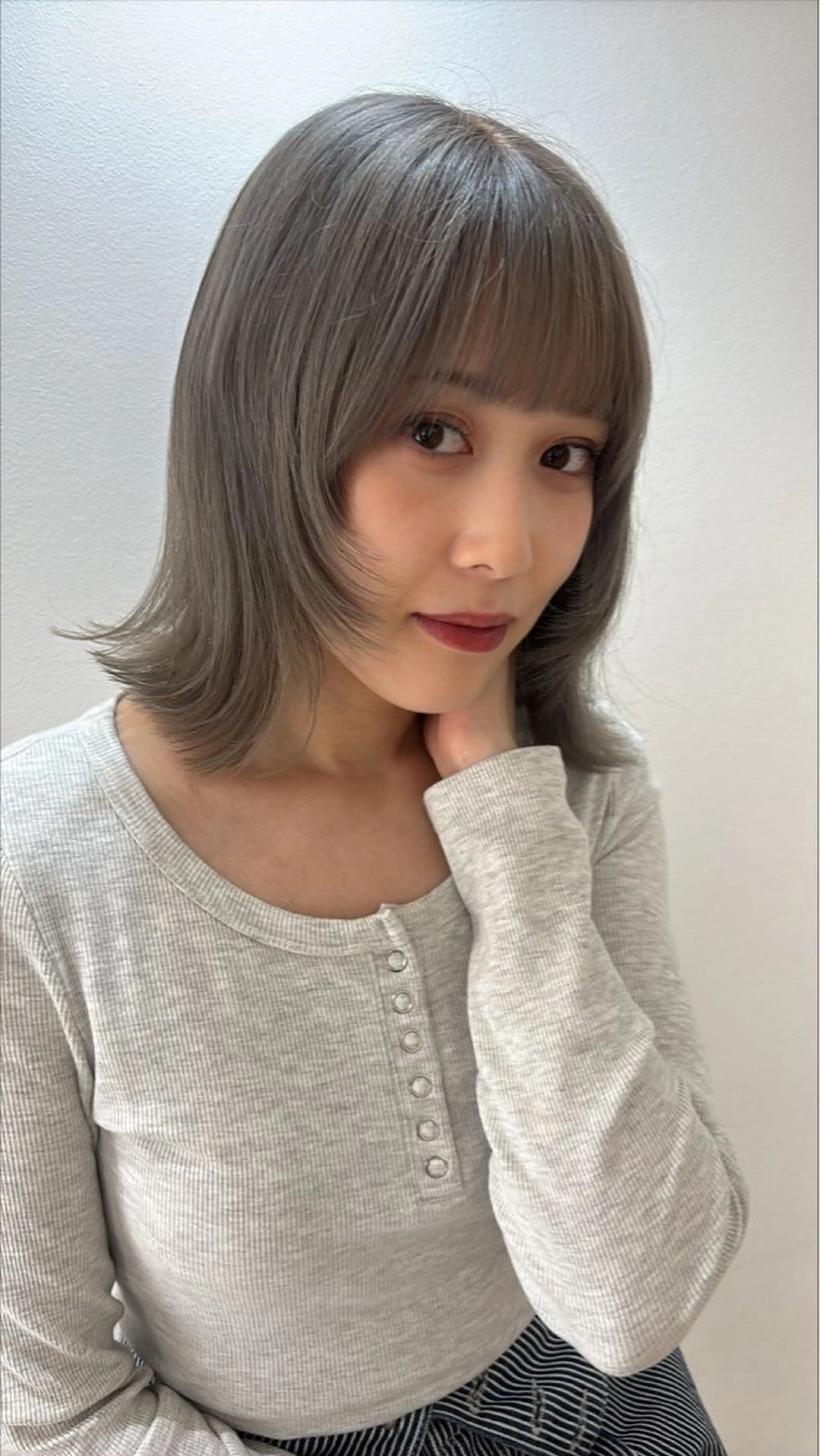 ミディアム scena(シーナ)所属・『大西 陸』 透明感color🔆のヘアスタイル